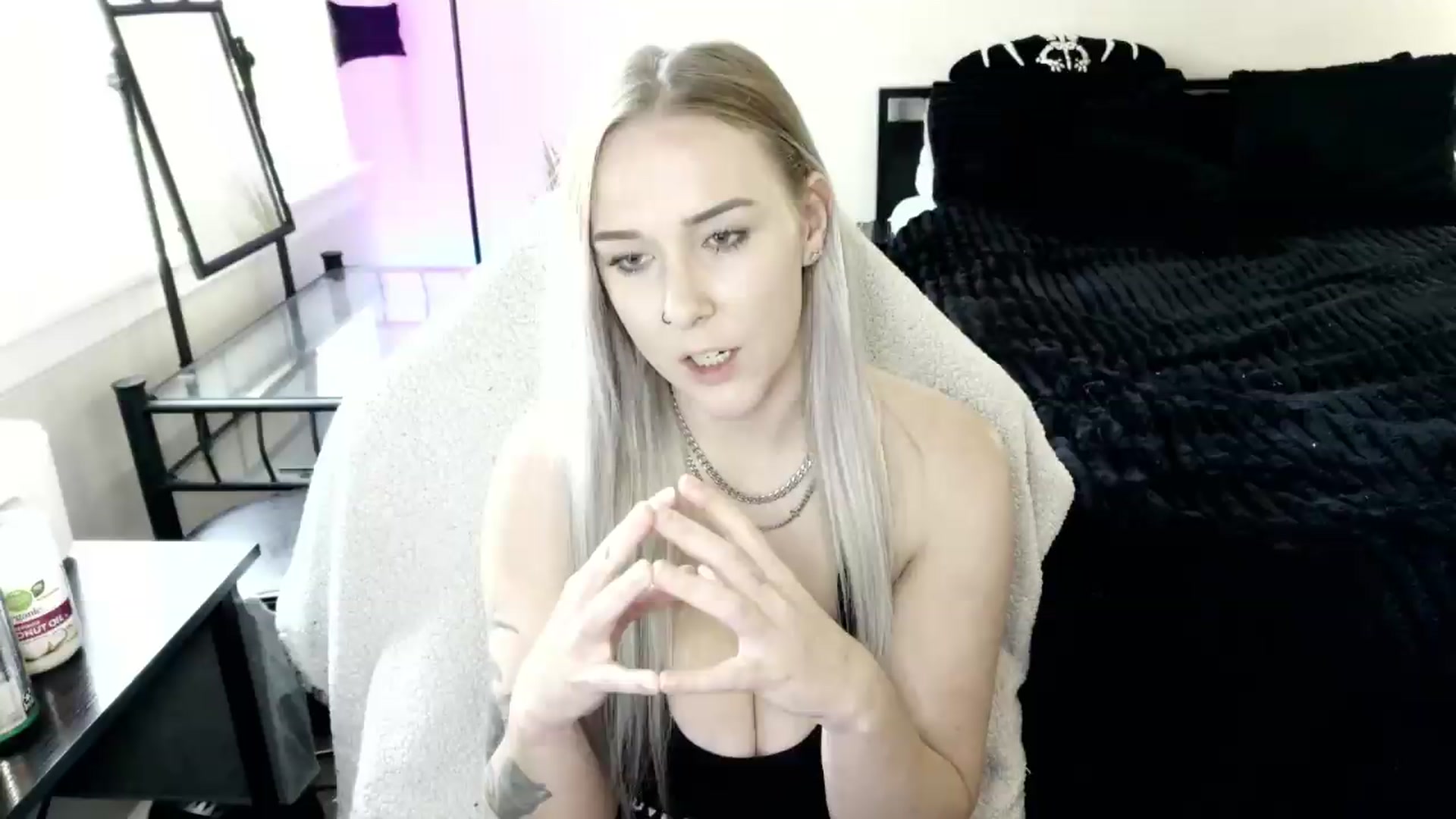 Gallery image thumbnail from ItsRavenRoses's myfreecams stream on, 08/02/2026, 16:29 image 6 of 20