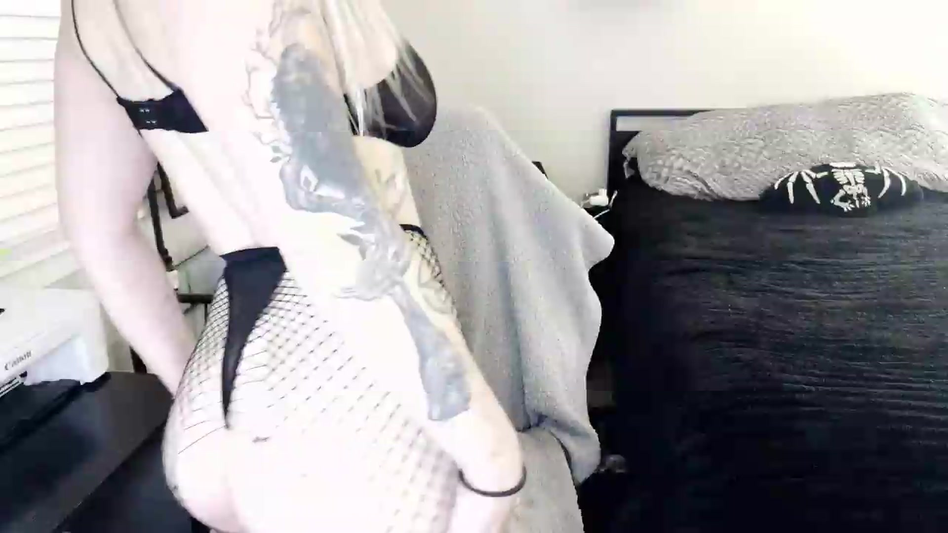 Gallery image thumbnail from ItsRavenRoses's myfreecams stream on, 08/23/2026, 10:32 image 17 of 20