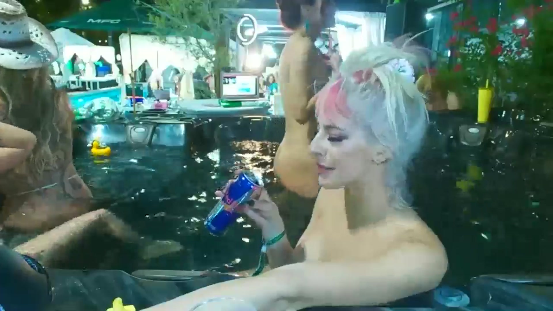 Gallery image thumbnail from ItsRoseRyder's myfreecams stream on, 09/25/2024, 07:41 image 20 of 20