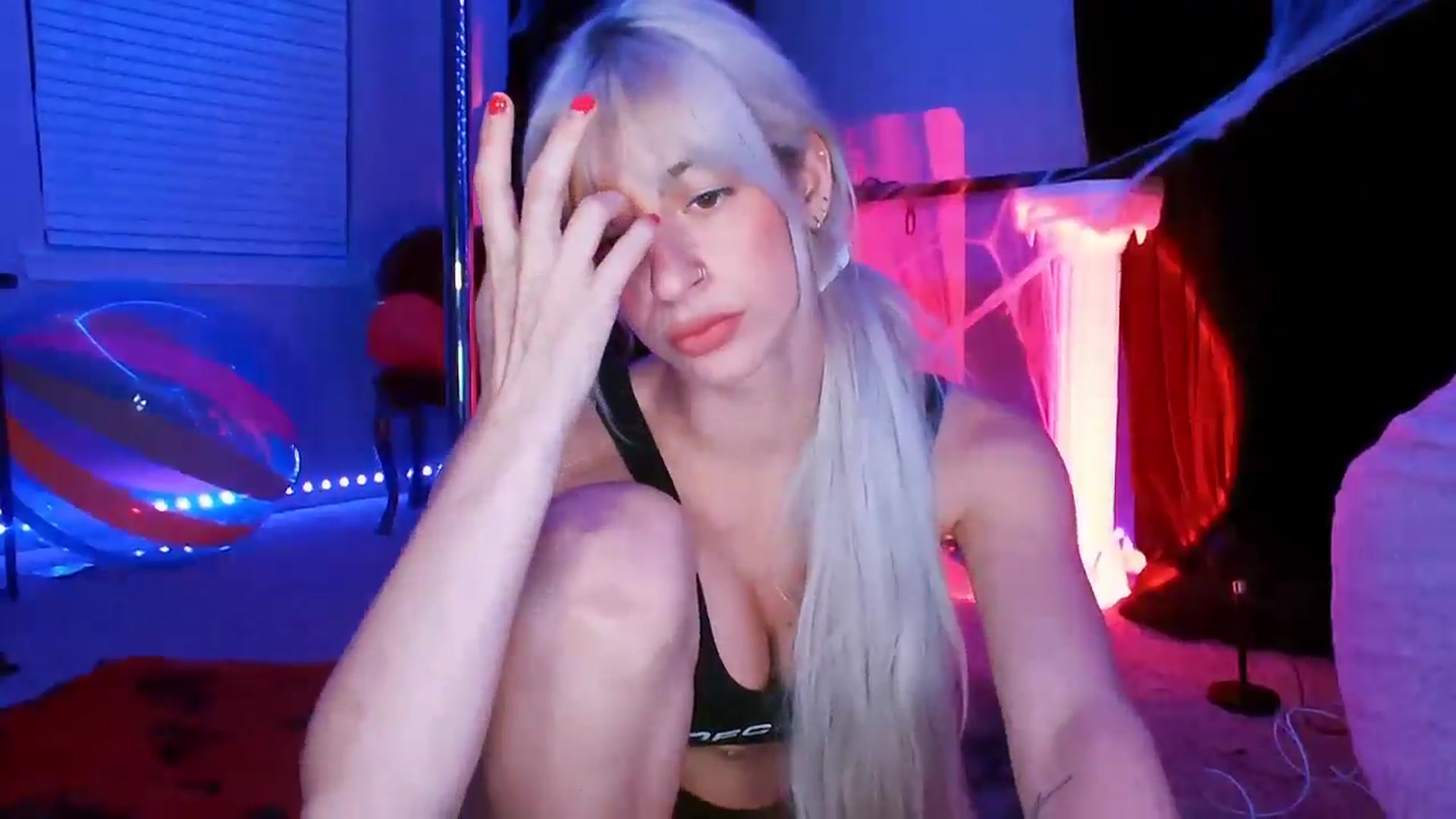 Gallery image thumbnail from ItsRoseRyder's myfreecams stream on, 10/31/2024, 07:32 image 11 of 20
