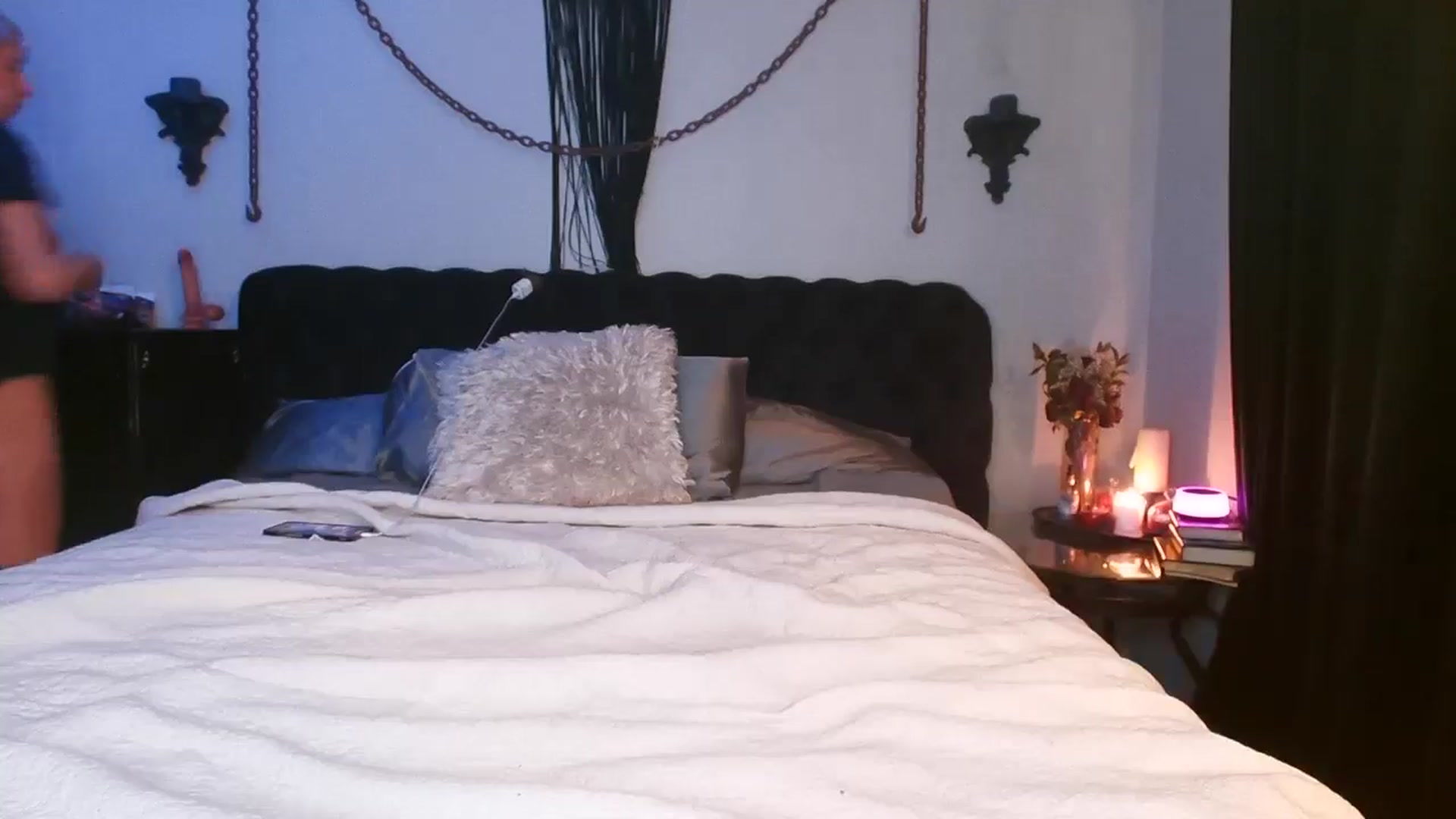 Gallery image thumbnail from ItsRoseRyder's myfreecams stream on, 11/06/2024, 08:55 image 13 of 20