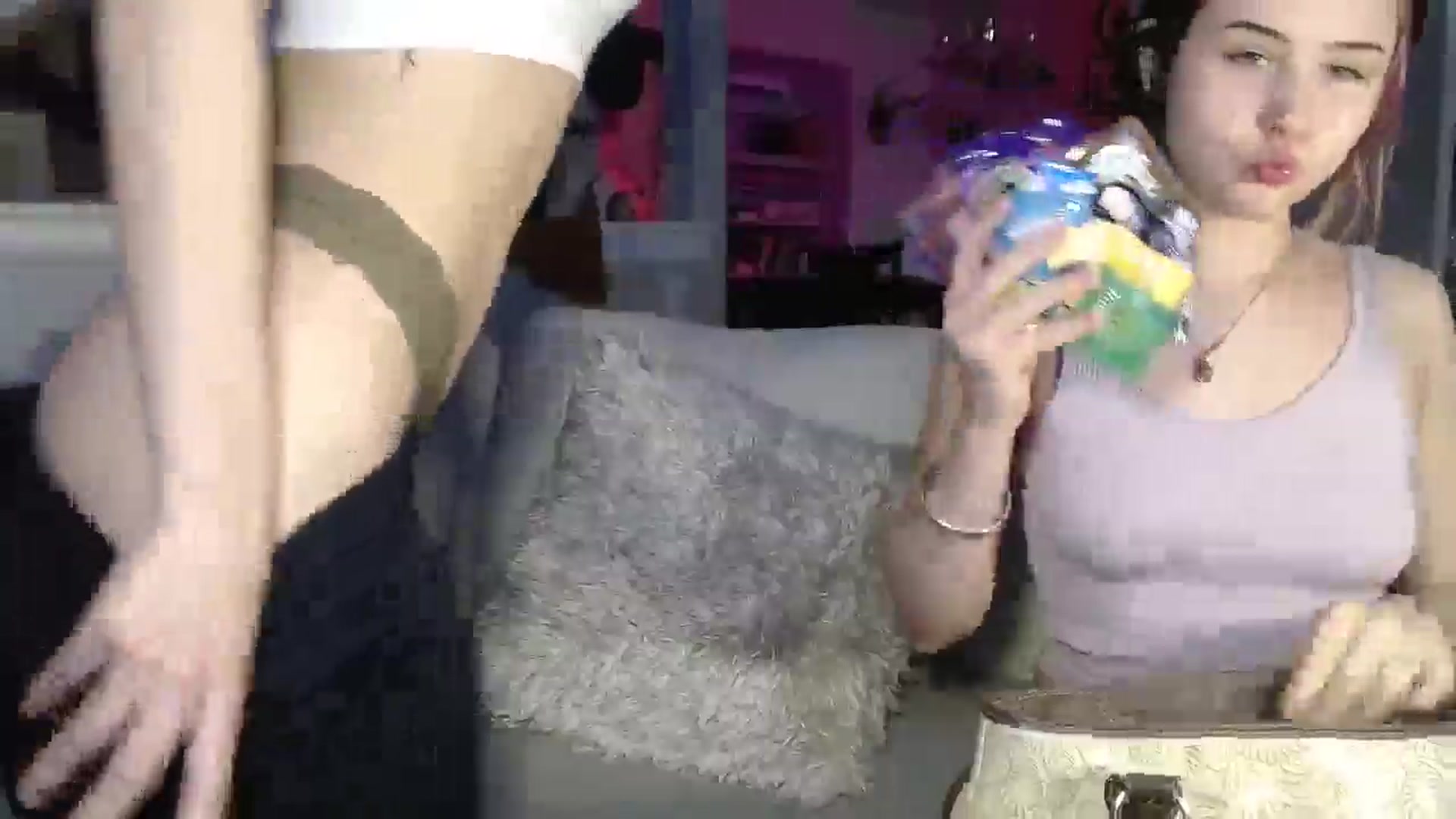 Gallery image thumbnail from ItsRoseRyder's myfreecams stream on, 03/07/2025, 06:49 image 8 of 20