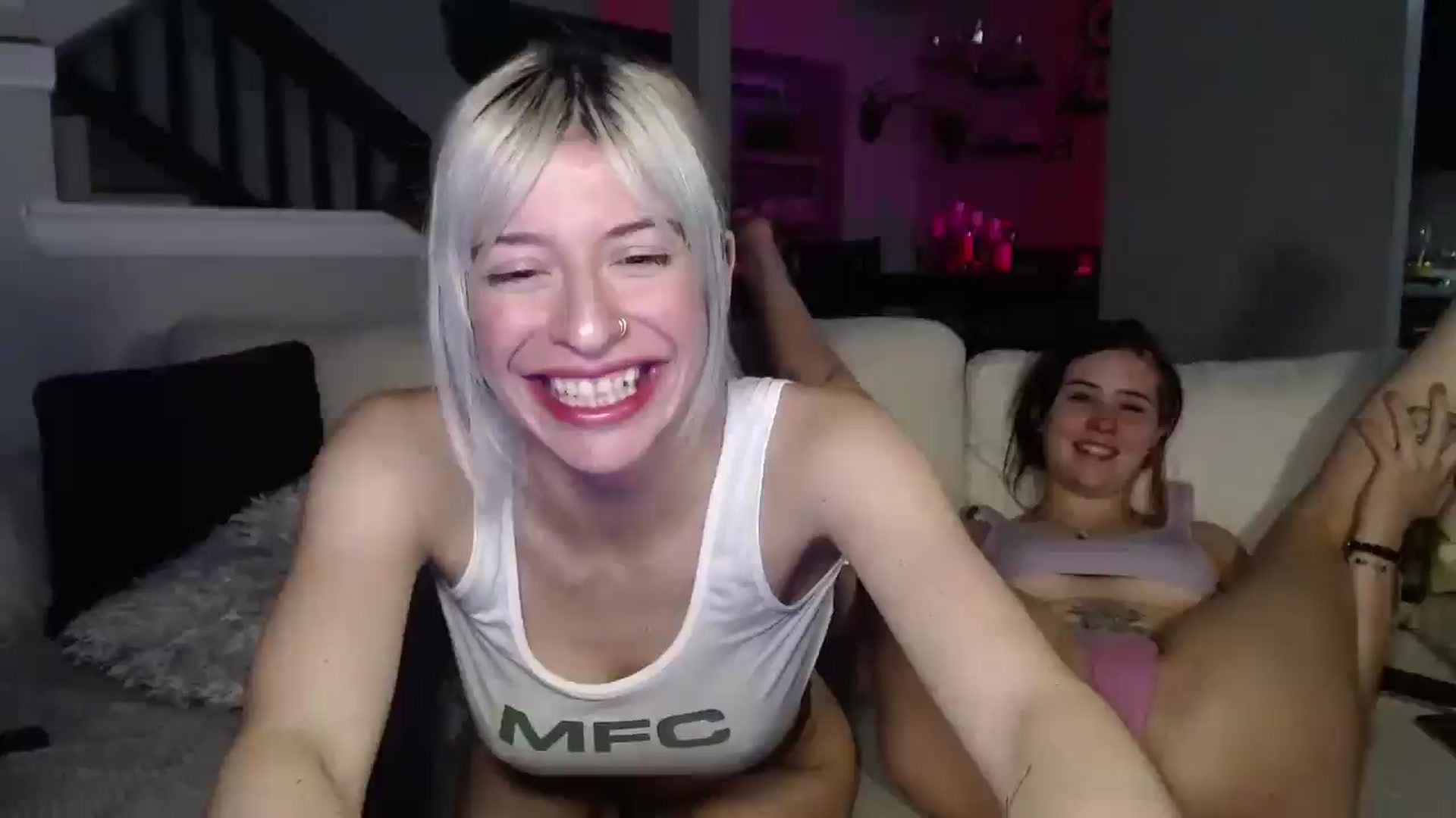 Gallery image thumbnail from ItsRoseRyder's myfreecams stream on, 03/07/2025, 08:29 image 15 of 20
