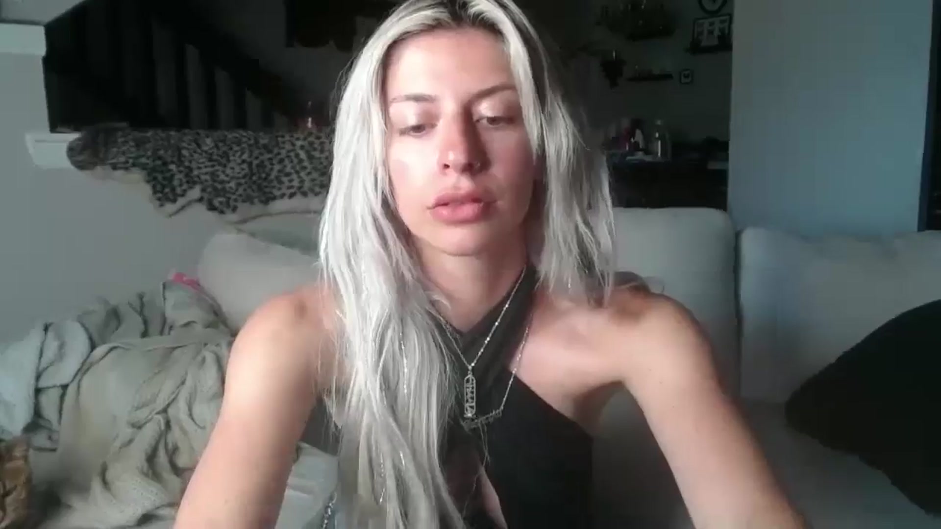 Gallery image thumbnail from ItsRoseRyder's myfreecams stream on, 06/24/2025, 19:25 image 19 of 20