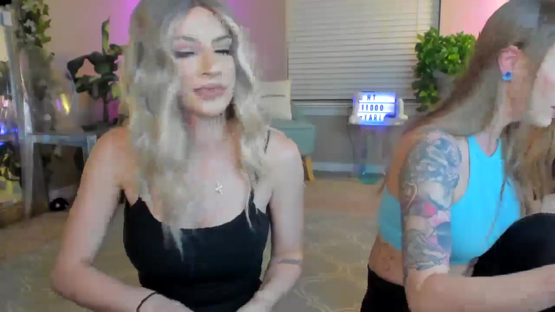 Gallery image thumbnail from ItsRoseRyder's myfreecams stream on, 11/17/2025, 08:27 image 5 of 20