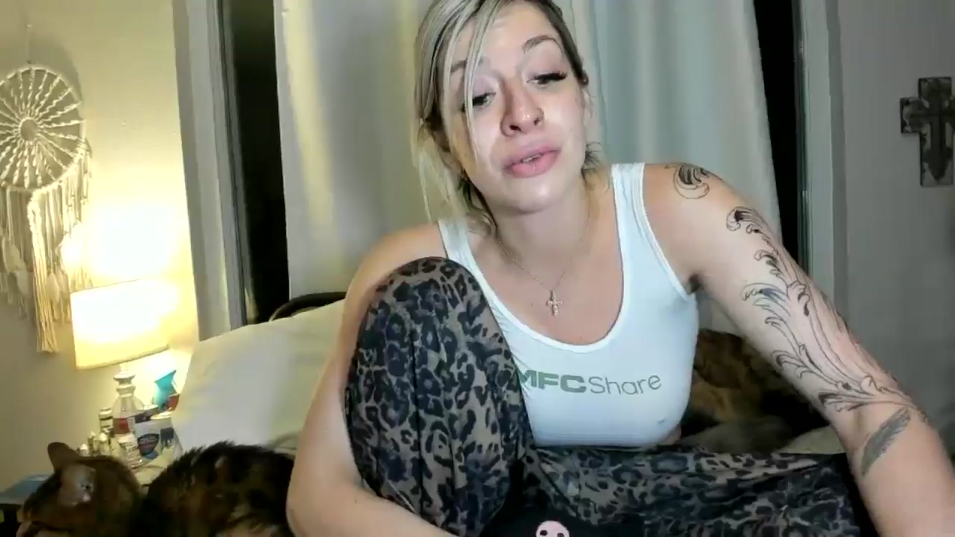 Gallery image thumbnail from ItsRoseRyder's myfreecams stream on, 03/17/2026, 06:51 image 17 of 20