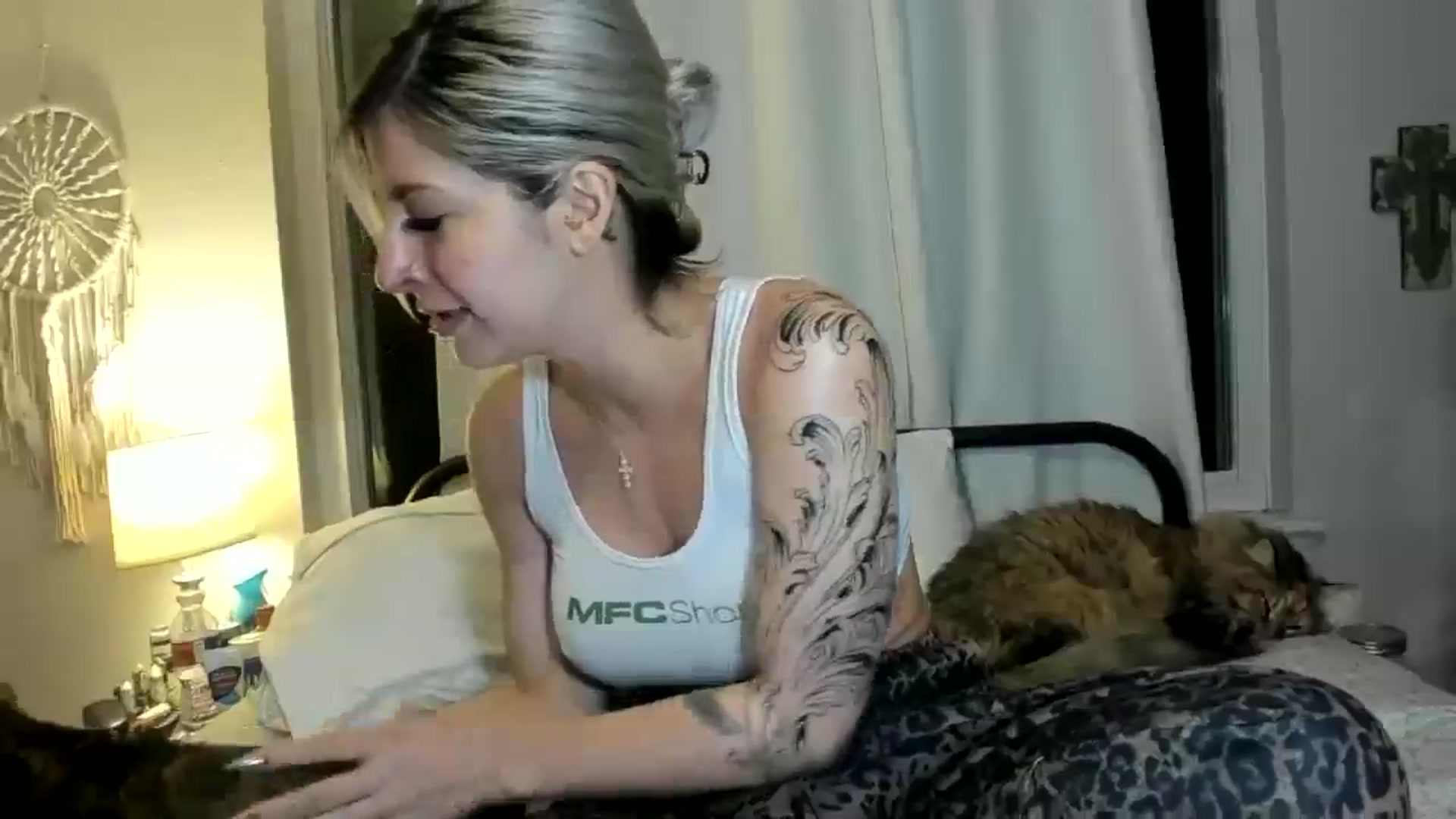 Gallery image thumbnail from ItsRoseRyder's myfreecams stream on, 03/17/2026, 06:51 image 18 of 20