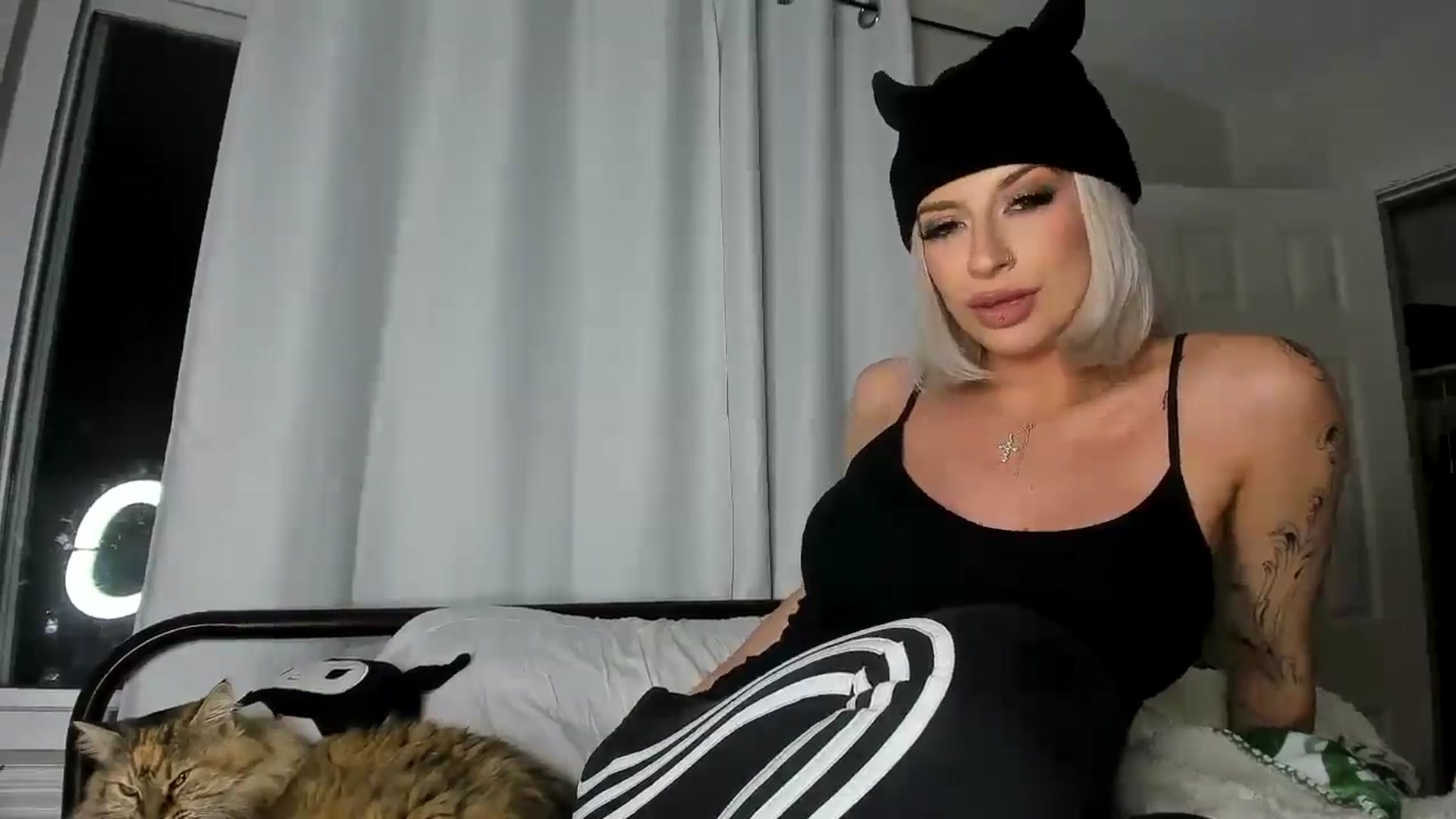 Gallery image thumbnail from ItsRoseRyder's myfreecams stream on, 03/18/2026, 09:28 image 6 of 20
