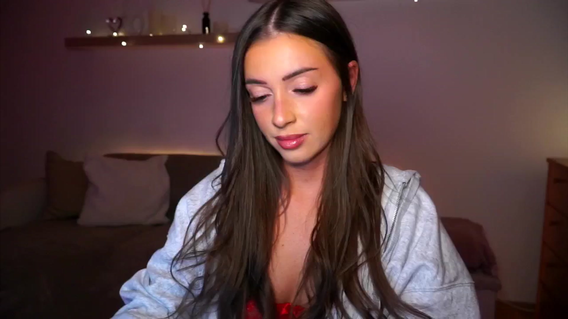 Gallery image thumbnail from Its_Ana's myfreecams stream on, 10/04/2024, 20:24 image 4 of 20
