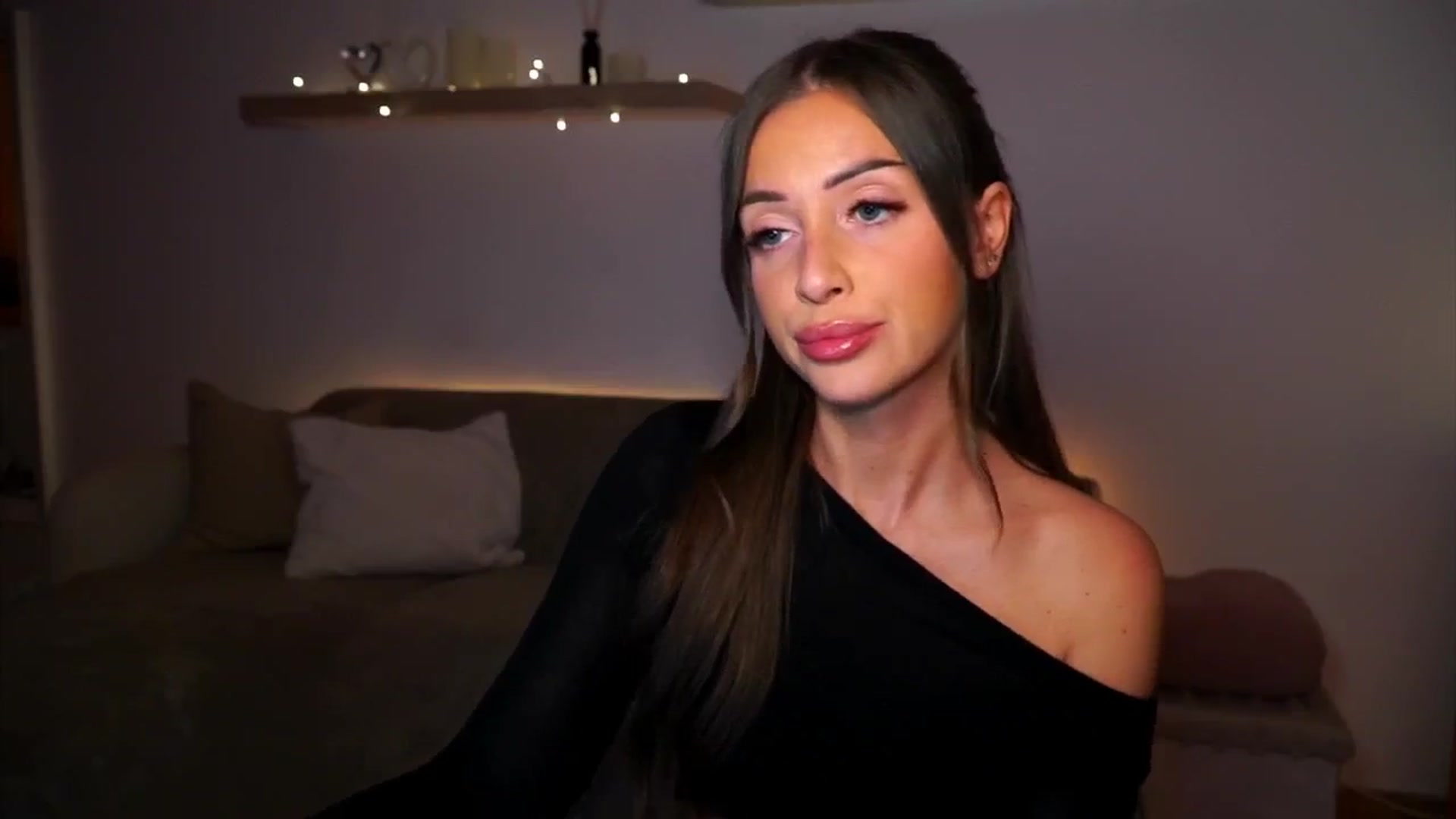Gallery image thumbnail from Its_Ana's myfreecams stream on, 10/05/2024, 21:57 image 14 of 20