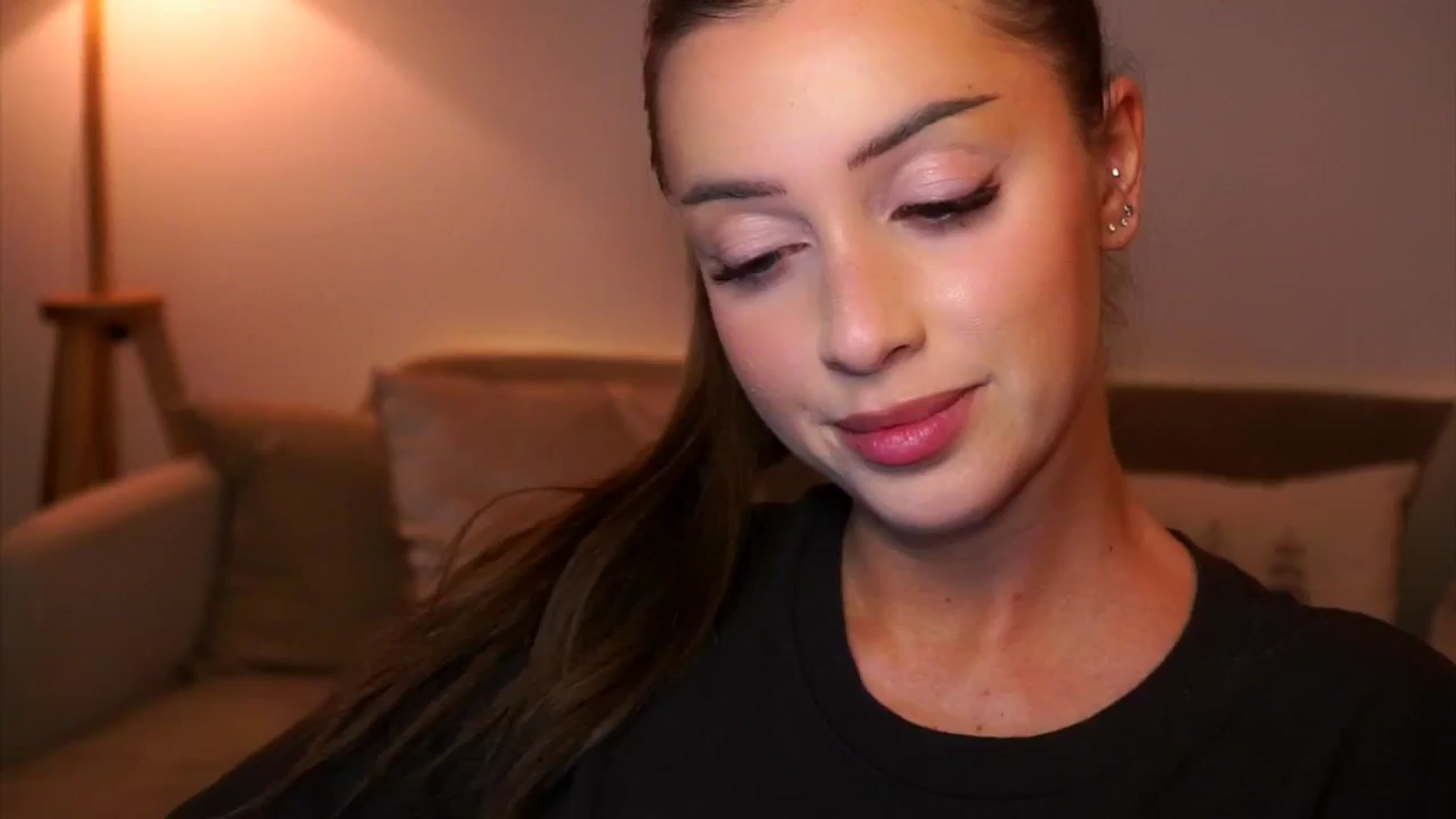 Gallery image thumbnail from Its_Ana's myfreecams stream on, 11/30/2024, 22:14 image 11 of 20