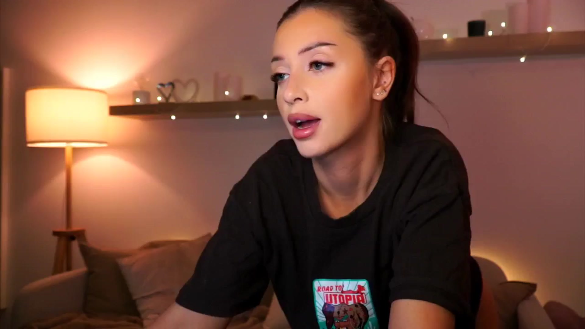 Gallery image thumbnail from Its_Ana's myfreecams stream on, 12/11/2024, 22:36 image 1 of 20