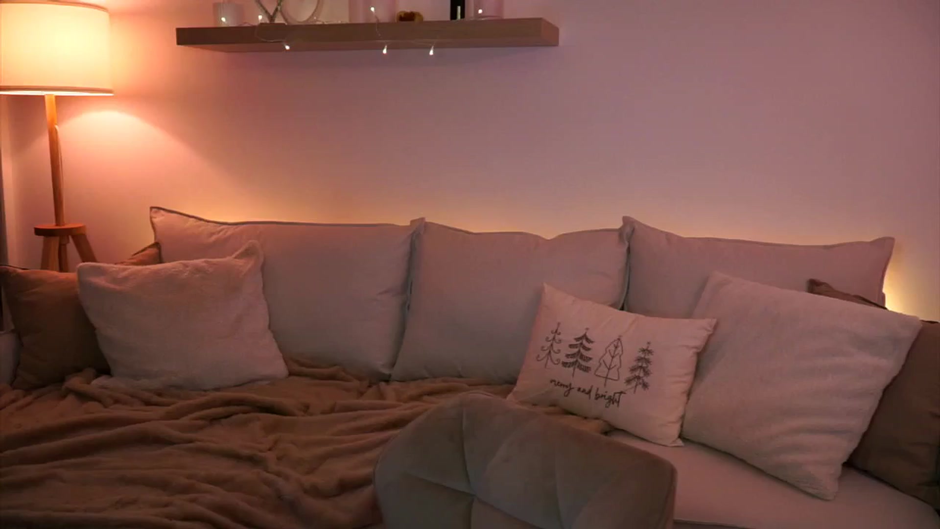 Gallery image thumbnail from Its_Ana's myfreecams stream on, 12/20/2024, 19:58 image 16 of 20