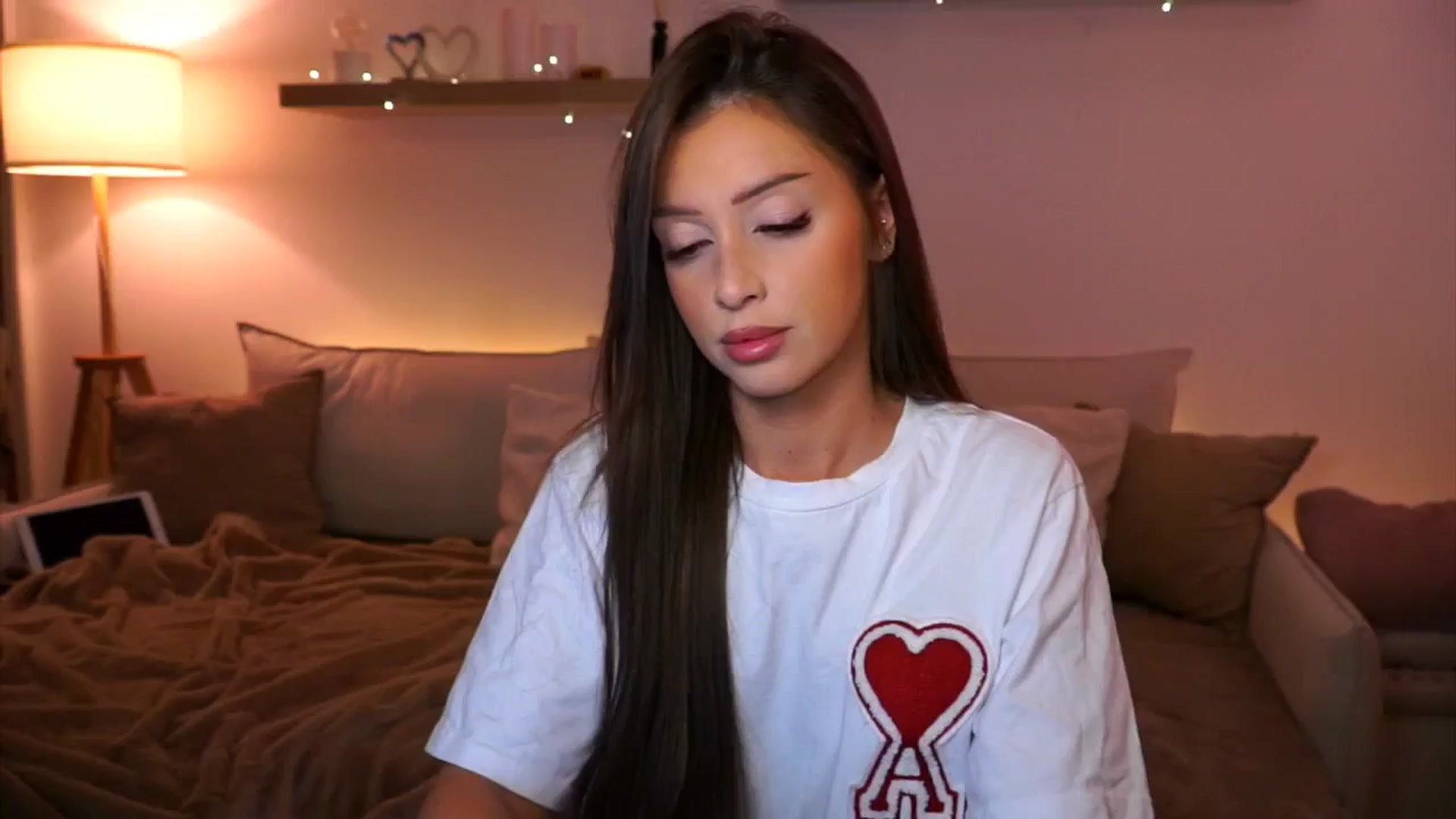 Gallery image thumbnail from Its_Ana's myfreecams stream on, 12/29/2024, 22:11 image 1 of 20