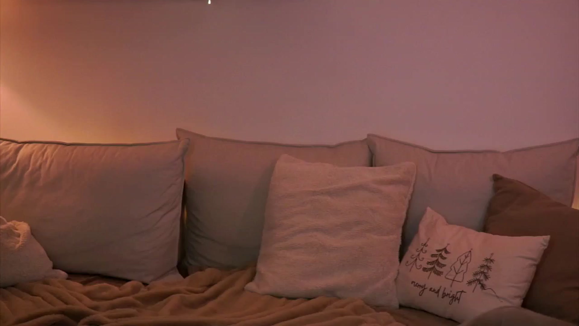 Gallery image thumbnail from Its_Ana's myfreecams stream on, 01/02/2025, 22:56 image 9 of 20