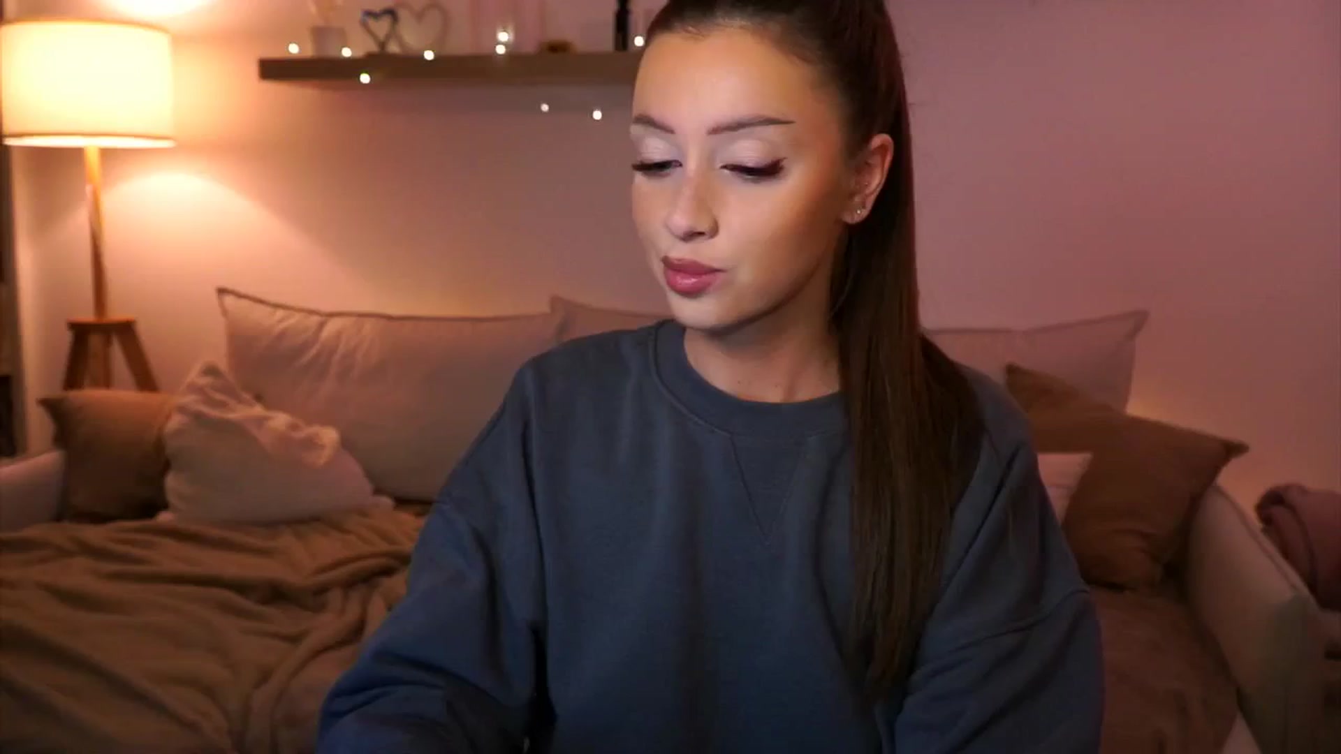Gallery image thumbnail from Its_Ana's myfreecams stream on, 01/02/2025, 22:56 image 8 of 20