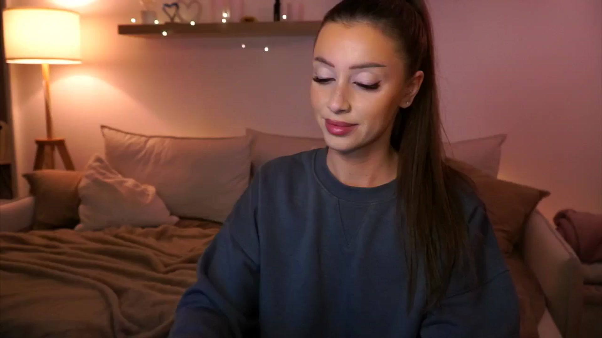 Gallery image thumbnail from Its_Ana's myfreecams stream on, 01/02/2025, 22:56 image 12 of 20