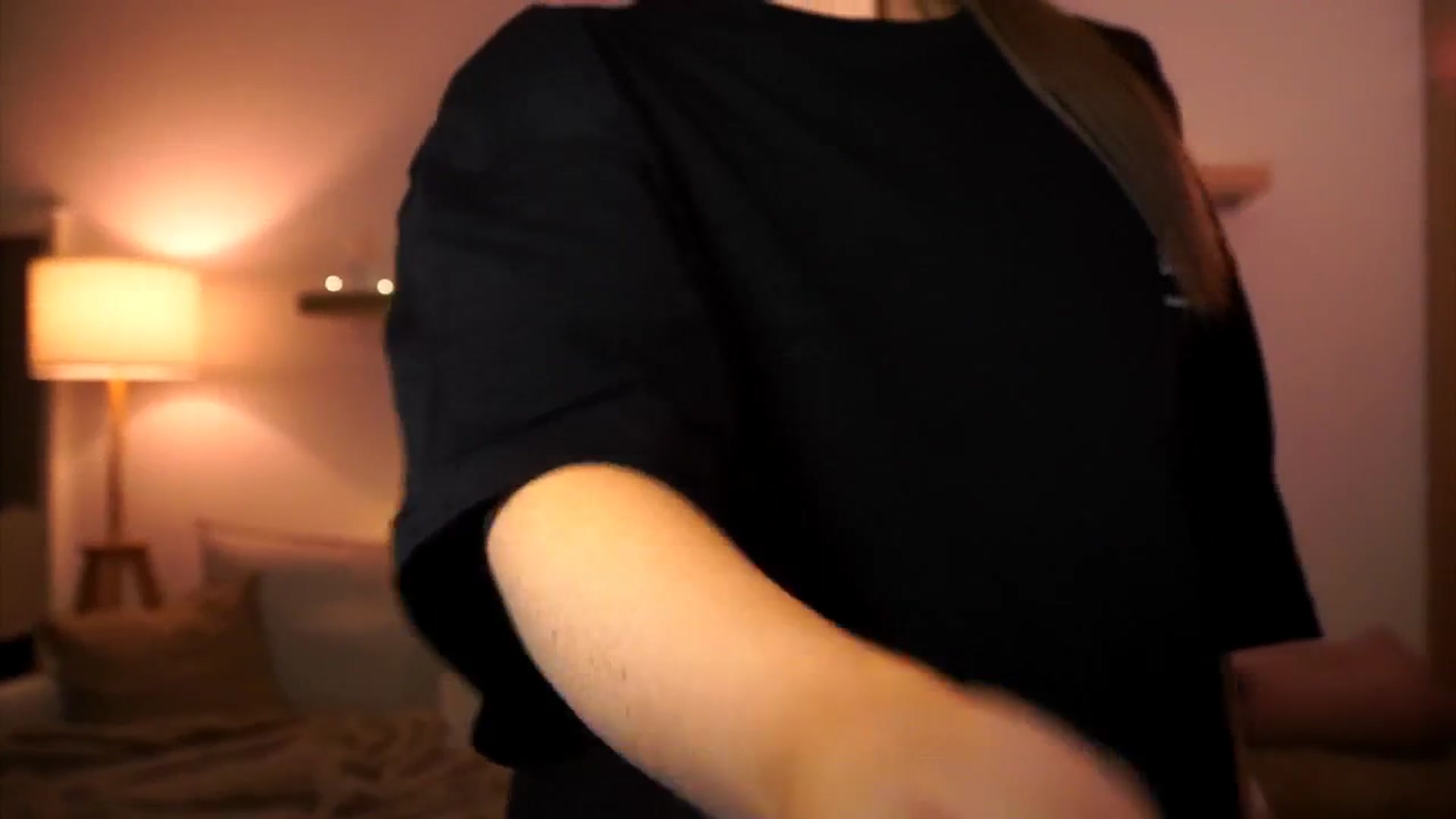 Gallery image thumbnail from Its_Ana's myfreecams stream on, 01/18/2025, 21:36 image 5 of 20
