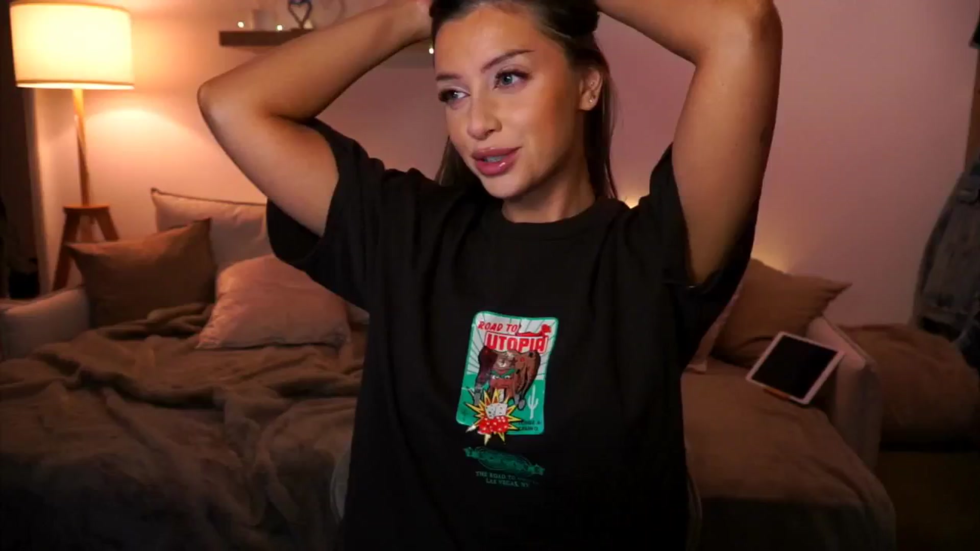 Gallery image thumbnail from Its_Ana's myfreecams stream on, 01/21/2025, 23:58 image 2 of 20