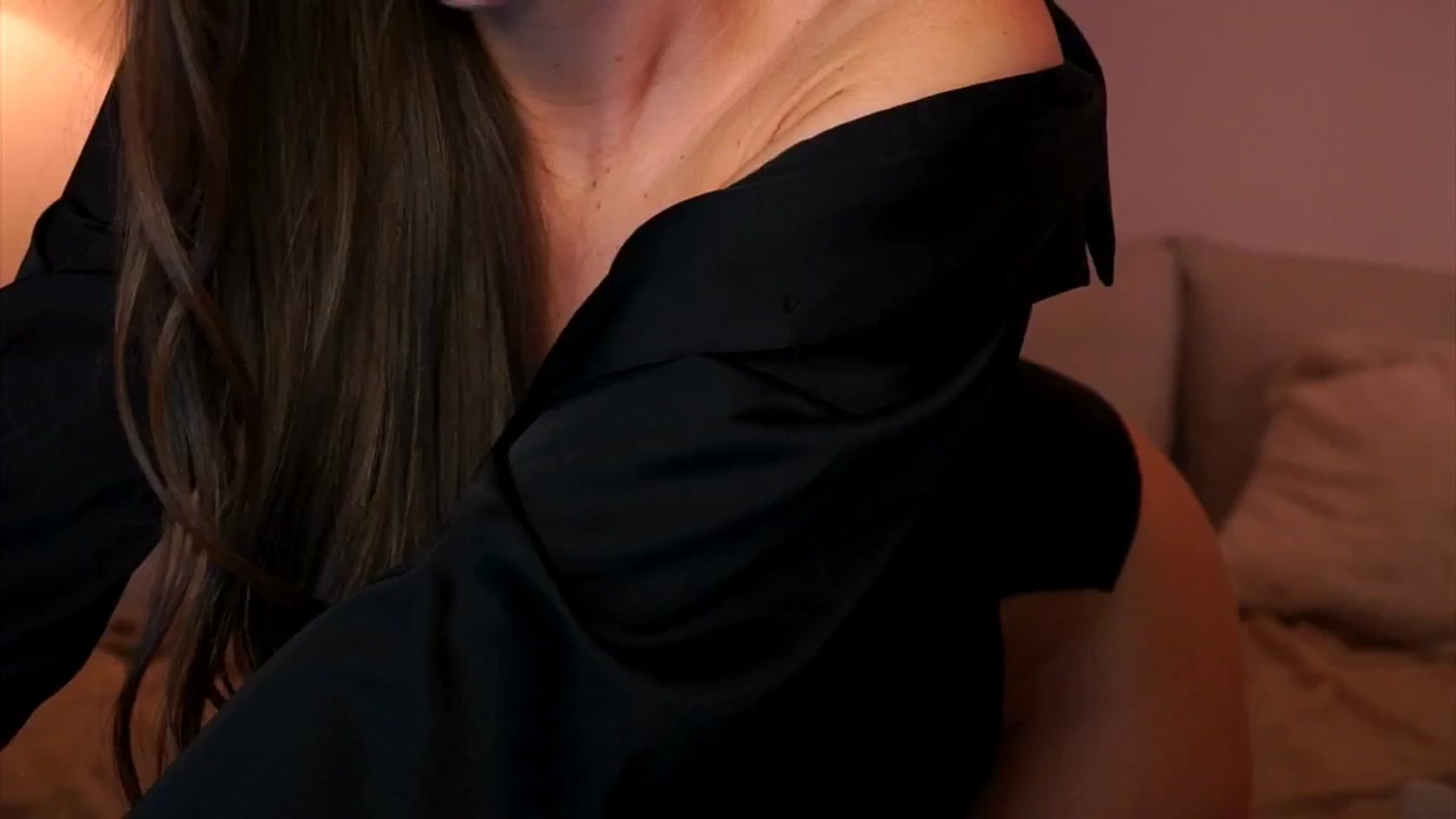 Gallery image thumbnail from Its_Ana's myfreecams stream on, 02/16/2025, 22:26 image 17 of 20