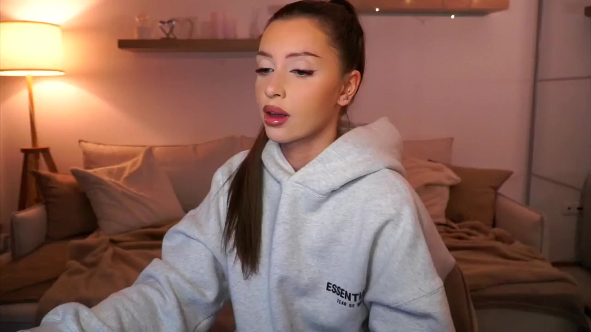 Gallery image thumbnail from Its_Ana's myfreecams stream on, 02/26/2025, 21:49 image 2 of 20