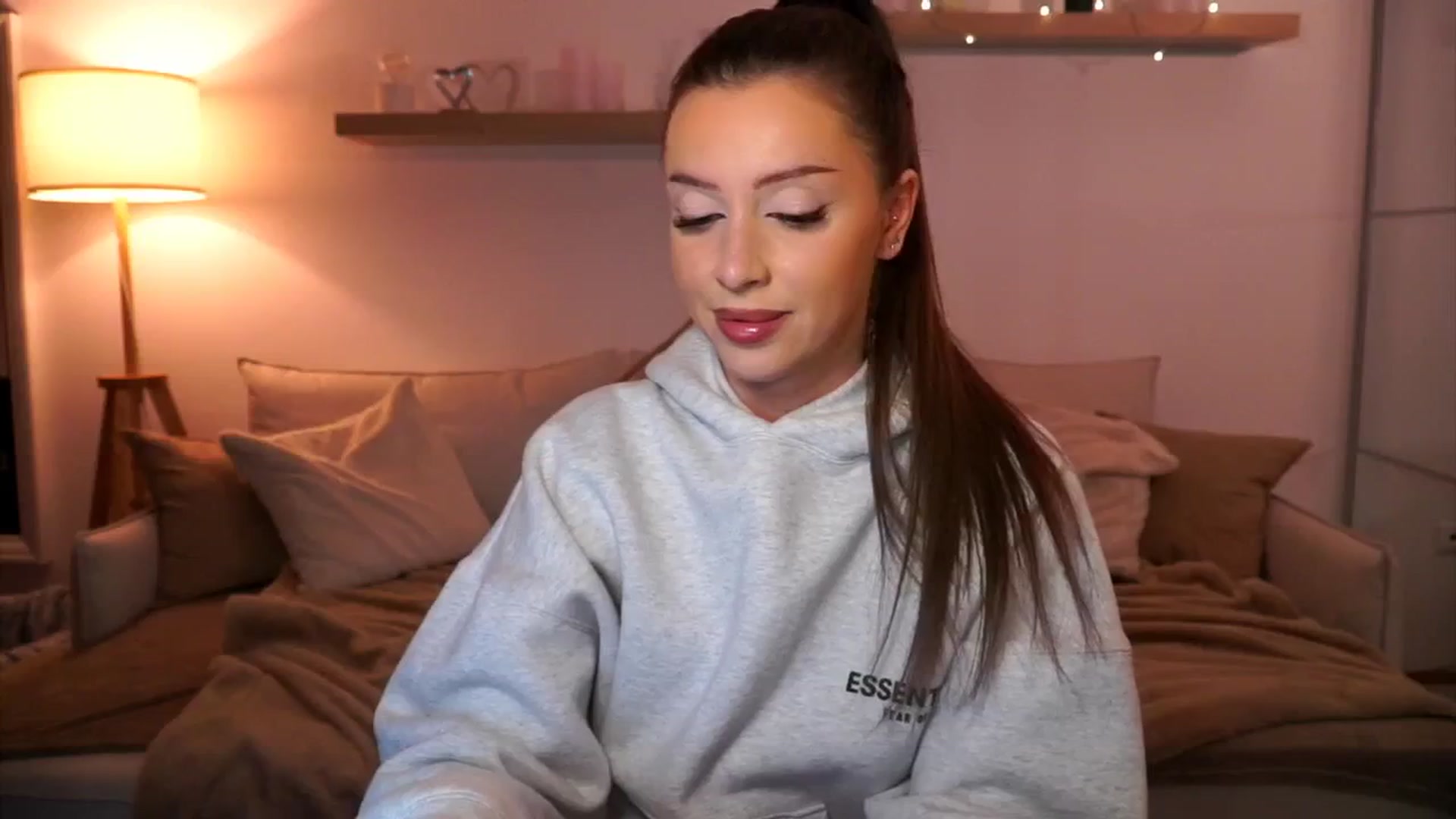 Gallery image thumbnail from Its_Ana's myfreecams stream on, 02/26/2025, 21:49 image 15 of 20