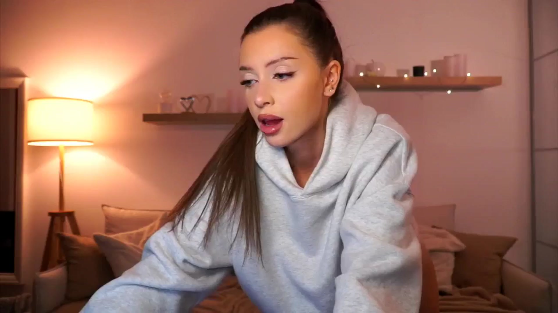 Gallery image thumbnail from Its_Ana's myfreecams stream on, 02/26/2025, 21:49 image 17 of 20