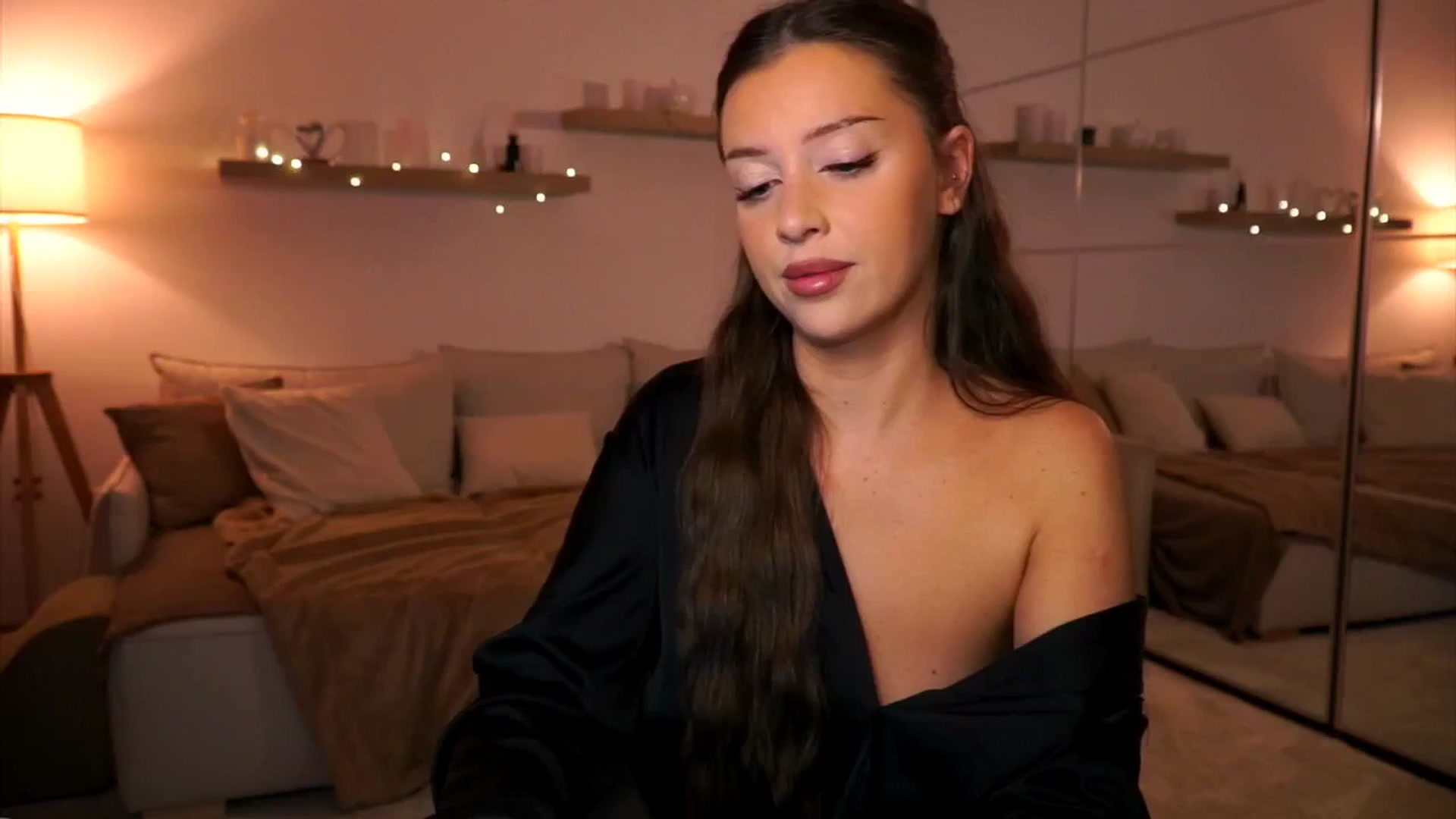 Gallery image thumbnail from Its_Ana's myfreecams stream on, 03/13/2025, 22:27 image 2 of 20