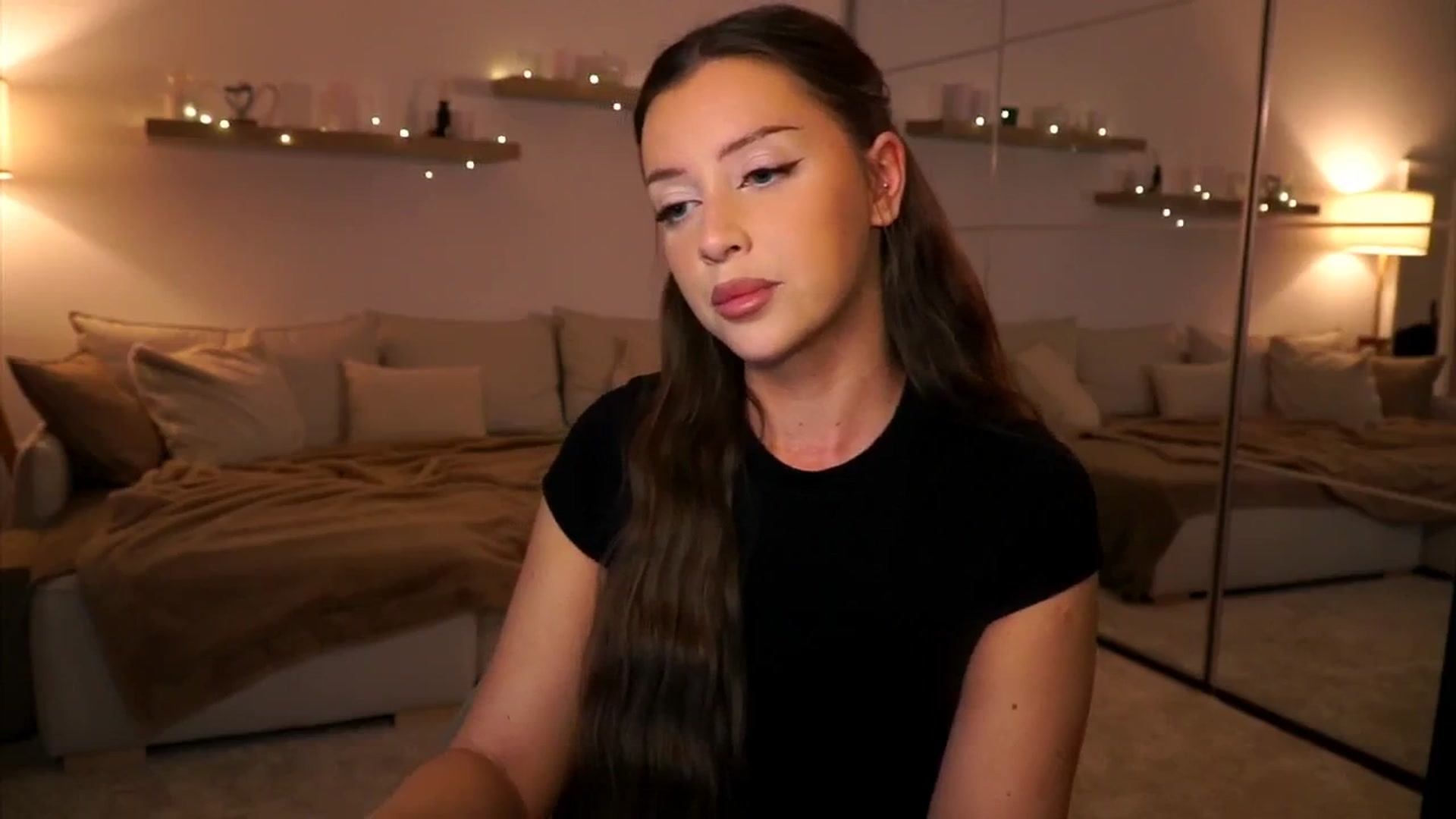 Gallery image thumbnail from Its_Ana's myfreecams stream on, 03/15/2025, 20:47 image 13 of 20