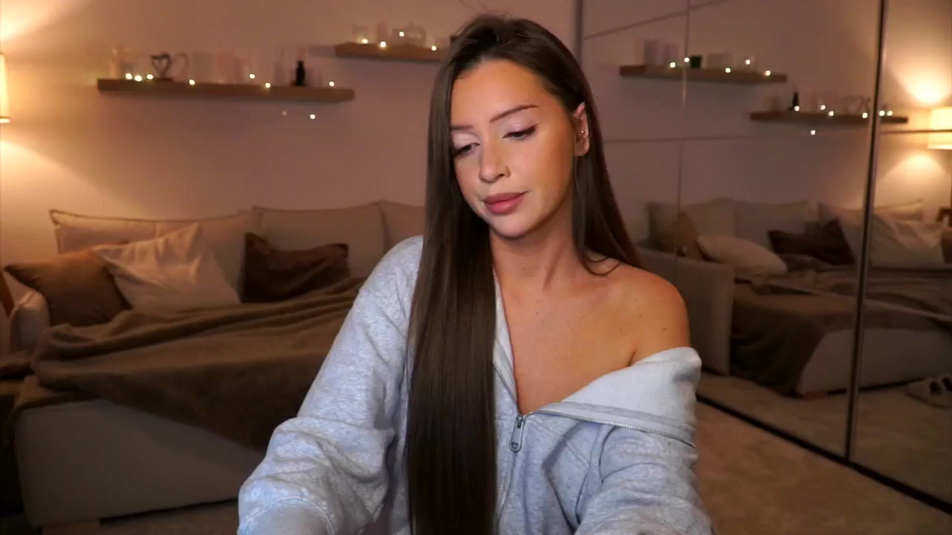 Gallery image thumbnail from Its_Ana's myfreecams stream on, 03/28/2025, 20:05 image 2 of 20