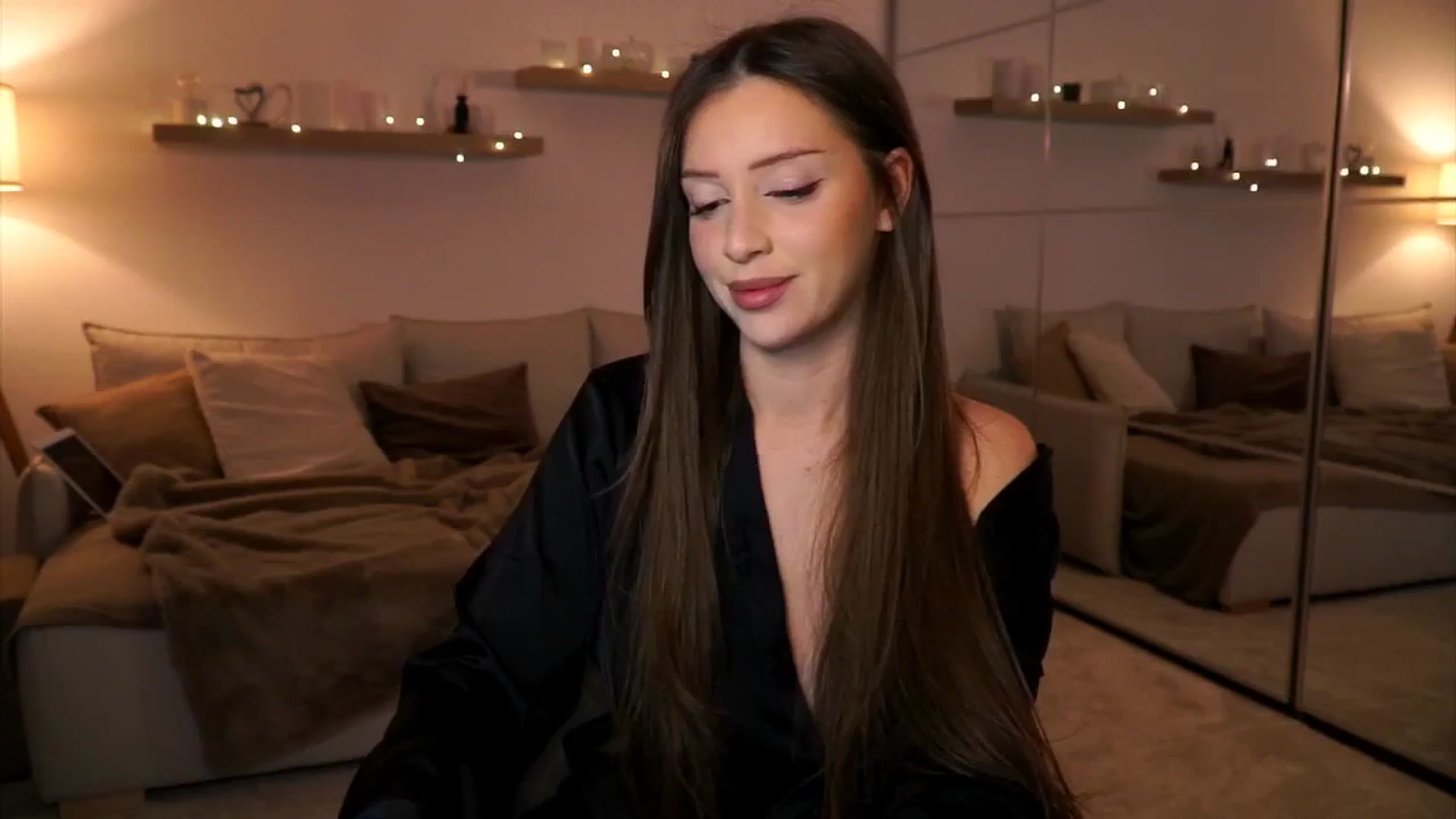 Gallery image thumbnail from Its_Ana's myfreecams stream on, 03/31/2025, 20:36 image 4 of 20