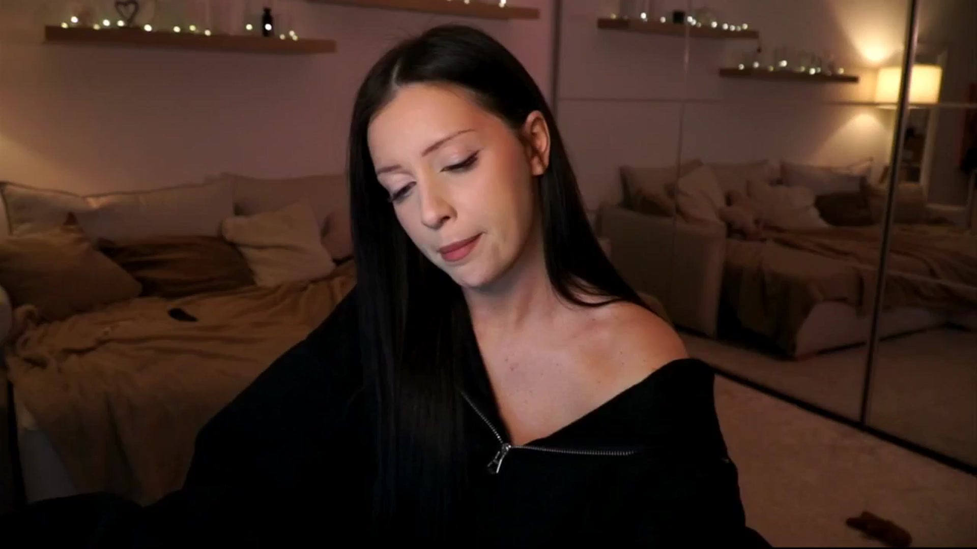 Gallery image thumbnail from Its_Ana's myfreecams stream on, 02/10/2026, 21:38 image 5 of 20