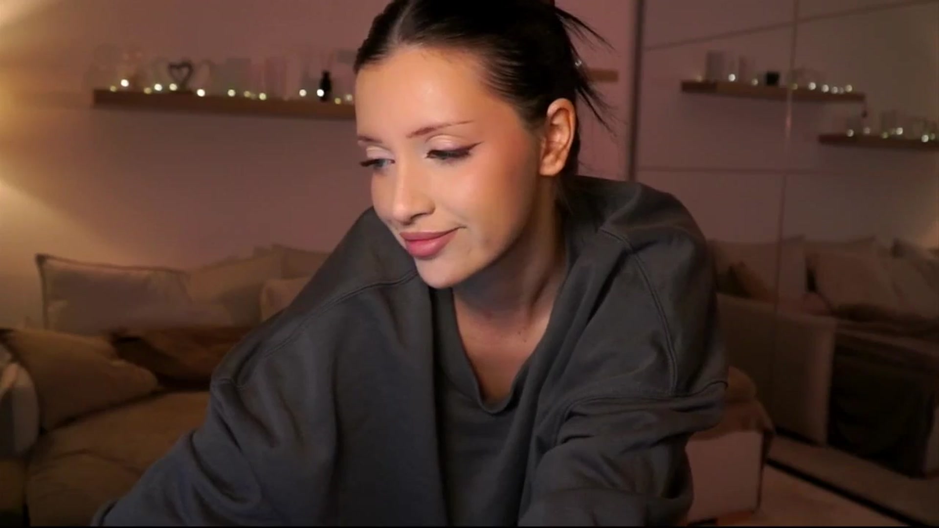Gallery image thumbnail from Its_Ana's myfreecams stream on, 02/26/2026, 21:25 image 6 of 20