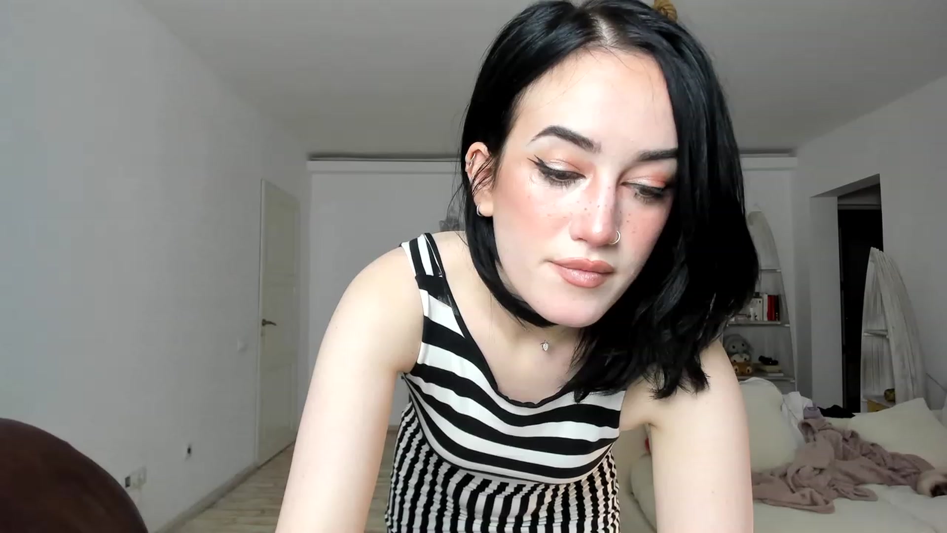 Gallery image thumbnail from Its_Cassidy's myfreecams stream on, 11/18/2022, 16:59 image 11 of 20