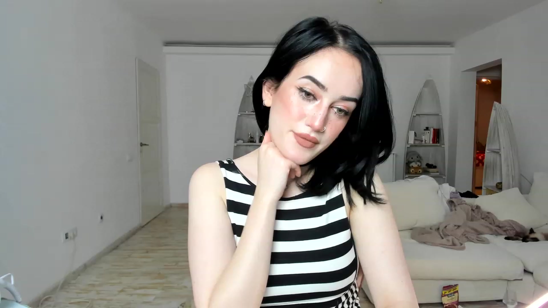 Gallery image thumbnail from Its_Cassidy's myfreecams stream on, 11/18/2022, 19:46 image 19 of 20