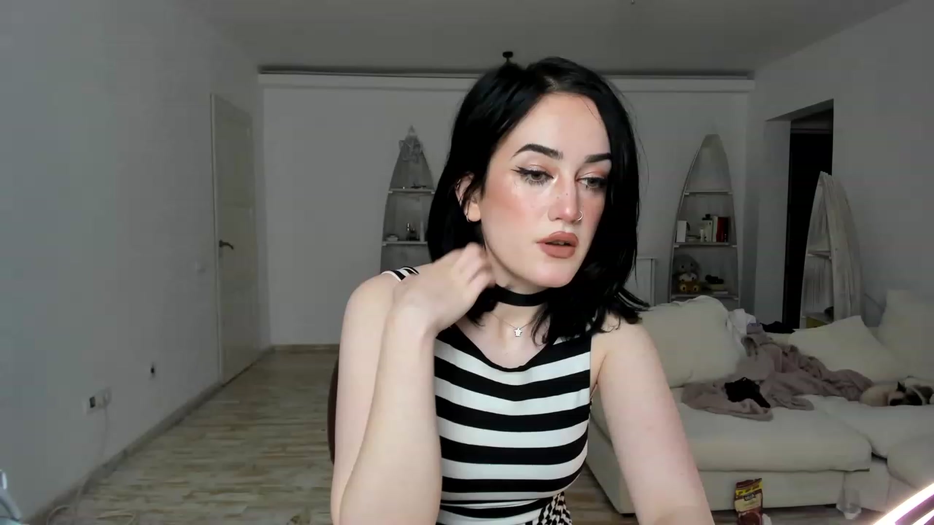 Gallery image thumbnail from Its_Cassidy's myfreecams stream on, 11/18/2022, 20:46 image 8 of 20