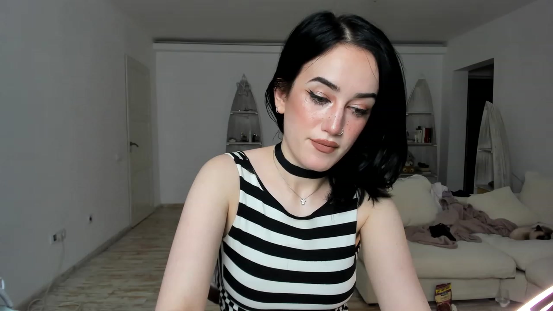 Gallery image thumbnail from Its_Cassidy's myfreecams stream on, 11/18/2022, 20:46 image 20 of 20