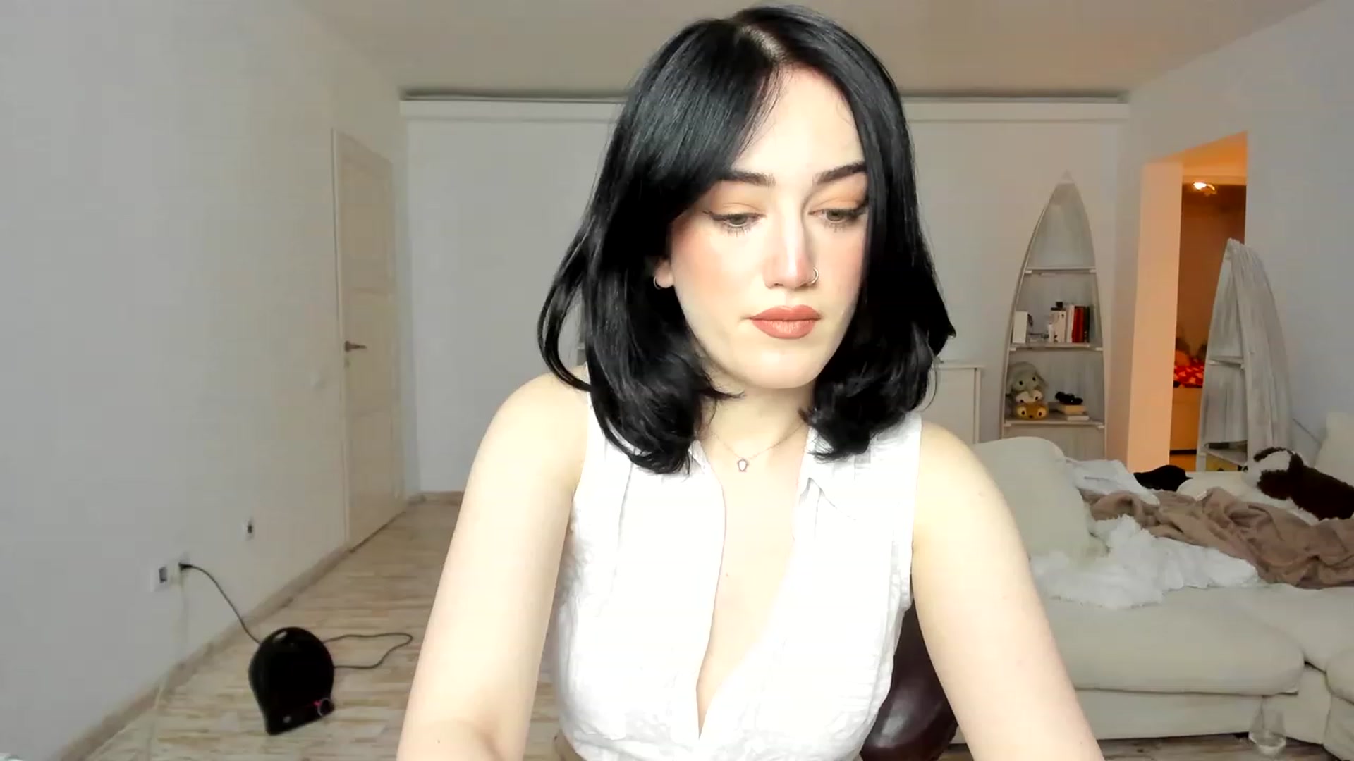 Gallery image thumbnail from Its_Cassidy's myfreecams stream on, 11/20/2022, 18:26 image 6 of 20