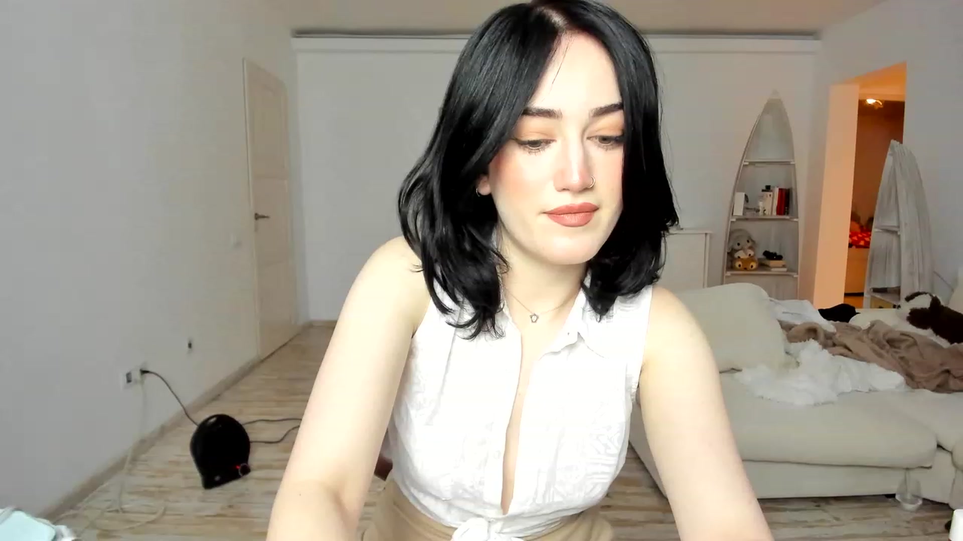 Gallery image thumbnail from Its_Cassidy's myfreecams stream on, 11/20/2022, 18:26 image 20 of 20