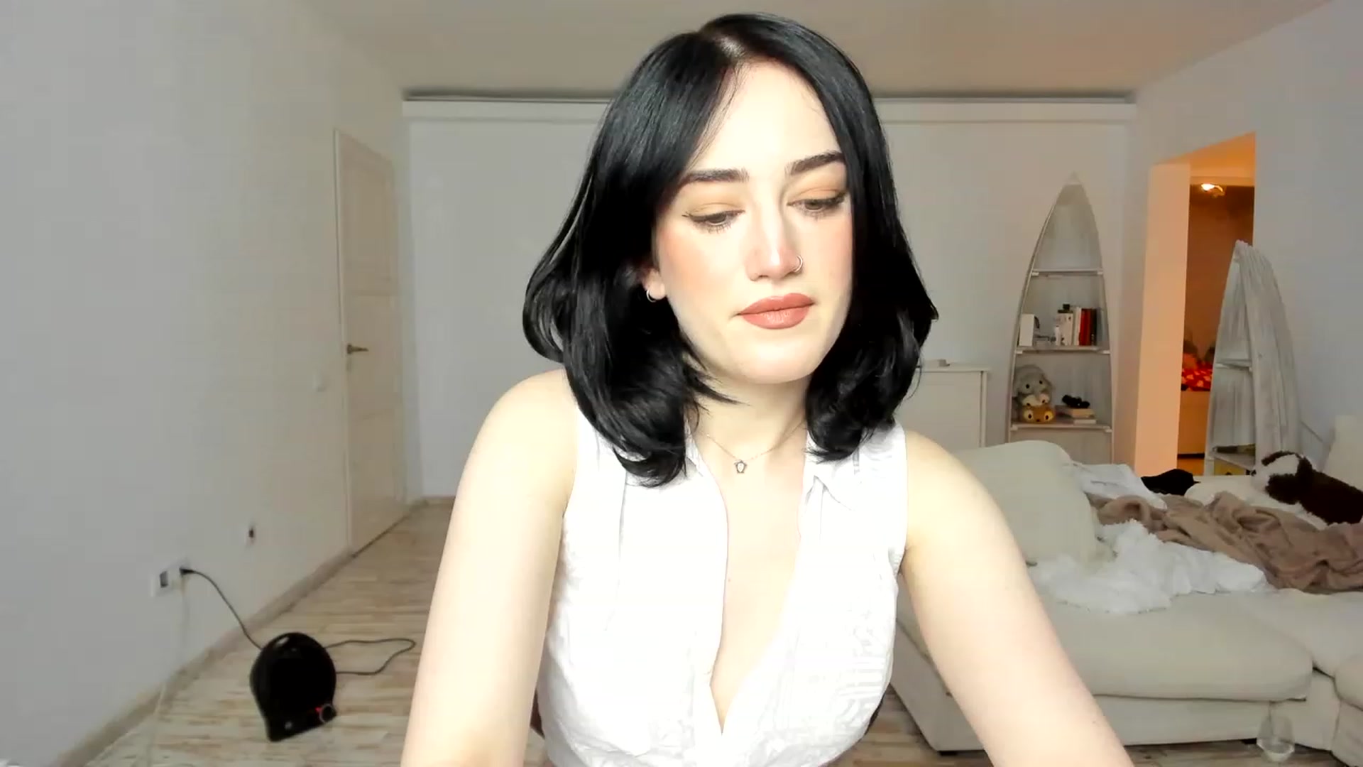 Gallery image thumbnail from Its_Cassidy's myfreecams stream on, 11/20/2022, 18:26 image 4 of 20
