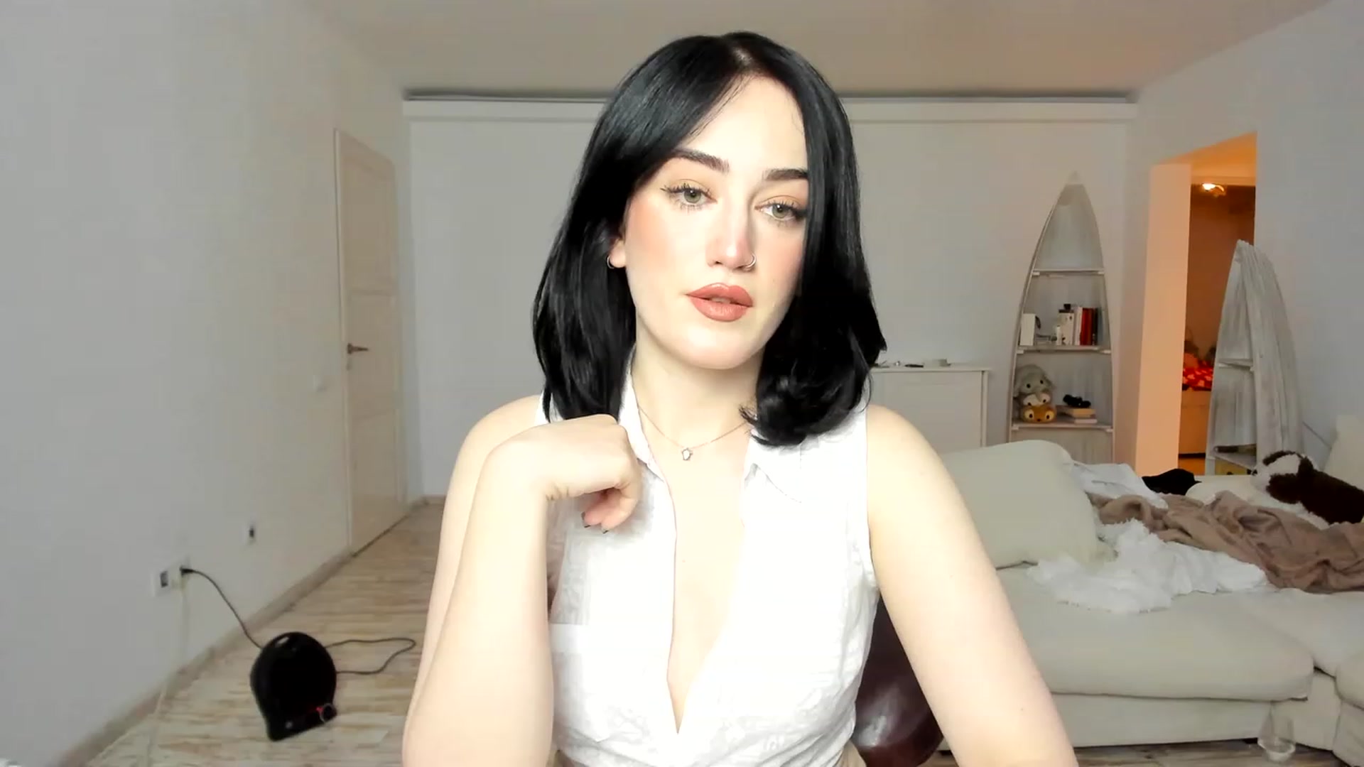 Gallery image thumbnail from Its_Cassidy's myfreecams stream on, 11/20/2022, 18:26 image 7 of 20