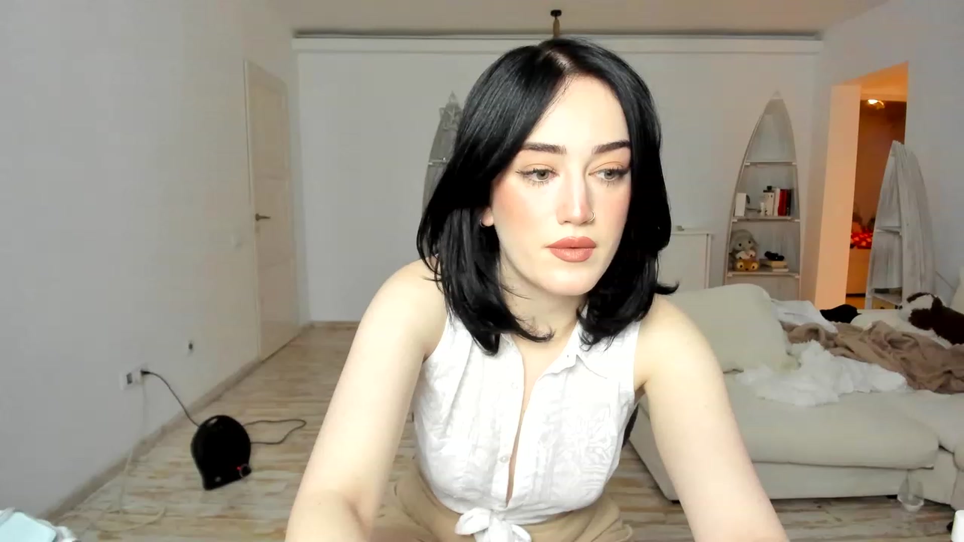 Gallery image thumbnail from Its_Cassidy's myfreecams stream on, 11/20/2022, 18:26 image 16 of 20