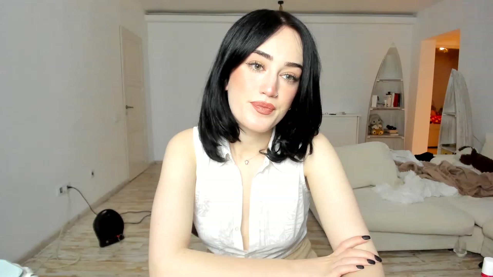 Gallery image thumbnail from Its_Cassidy's myfreecams stream on, 11/20/2022, 19:00 image 3 of 20