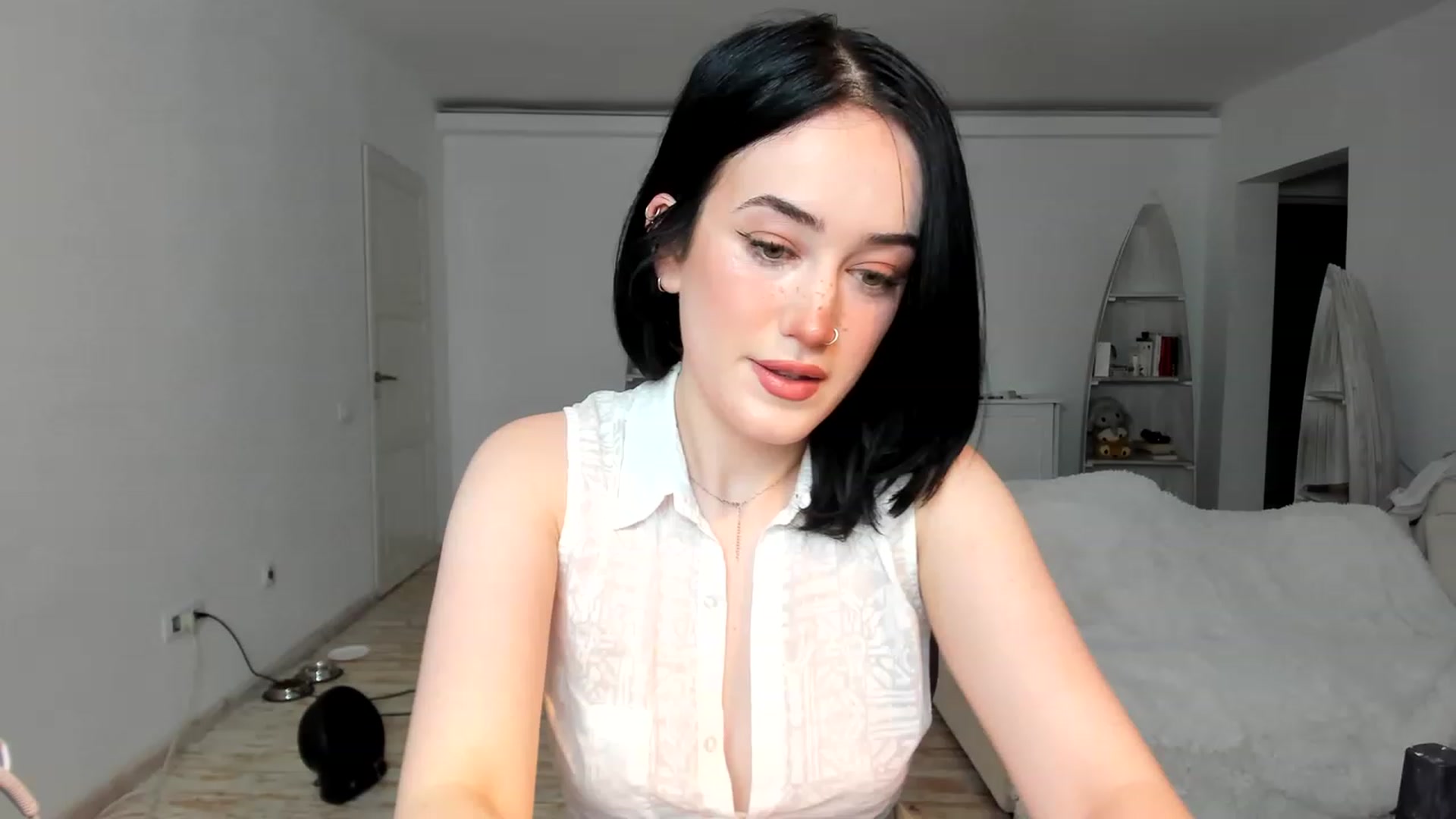 Gallery image thumbnail from Its_Cassidy's myfreecams stream on, 11/22/2022, 20:12 image 9 of 20