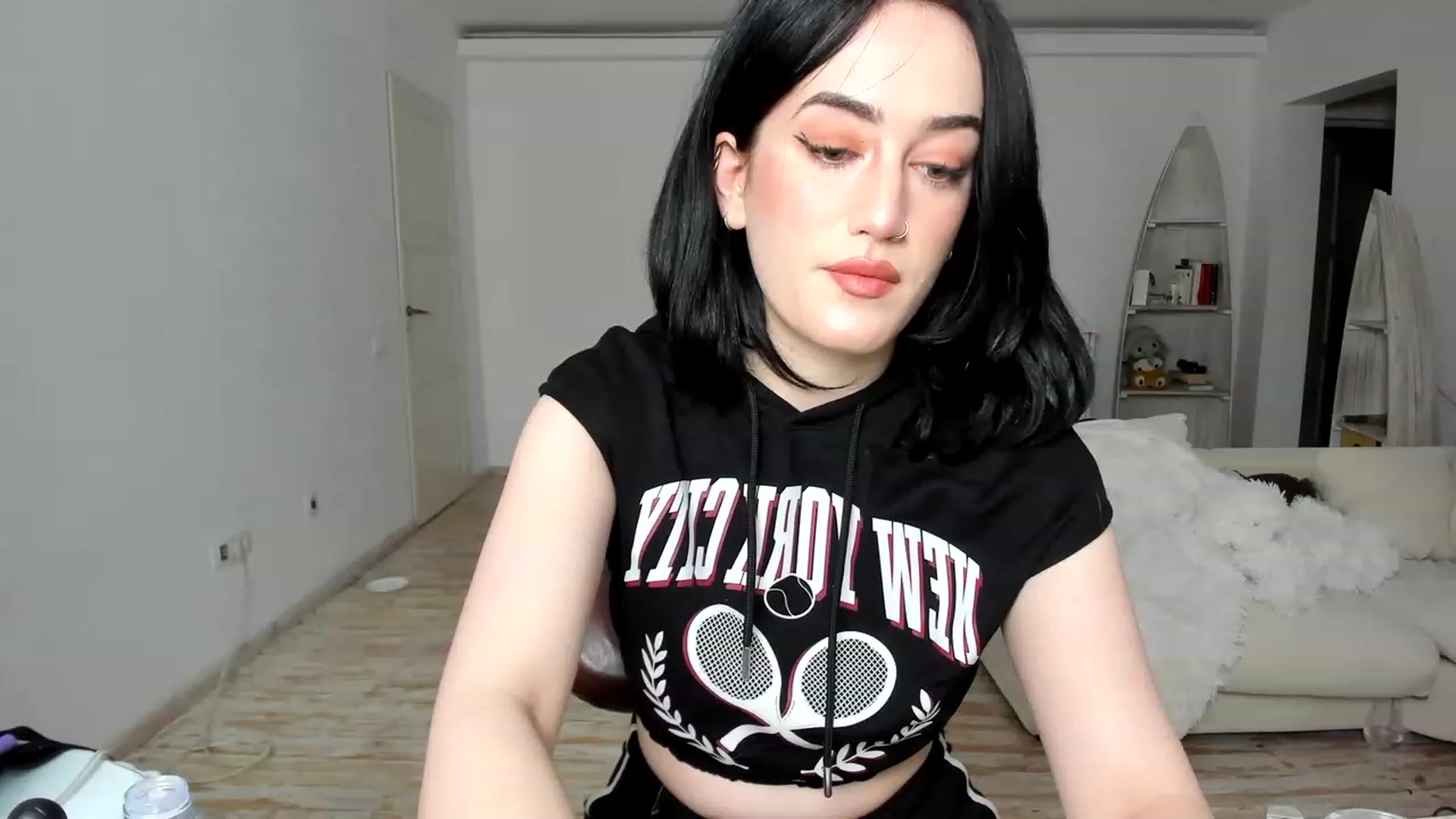 Gallery image thumbnail from Its_Cassidy's myfreecams stream on, 11/24/2022, 19:07 image 6 of 20