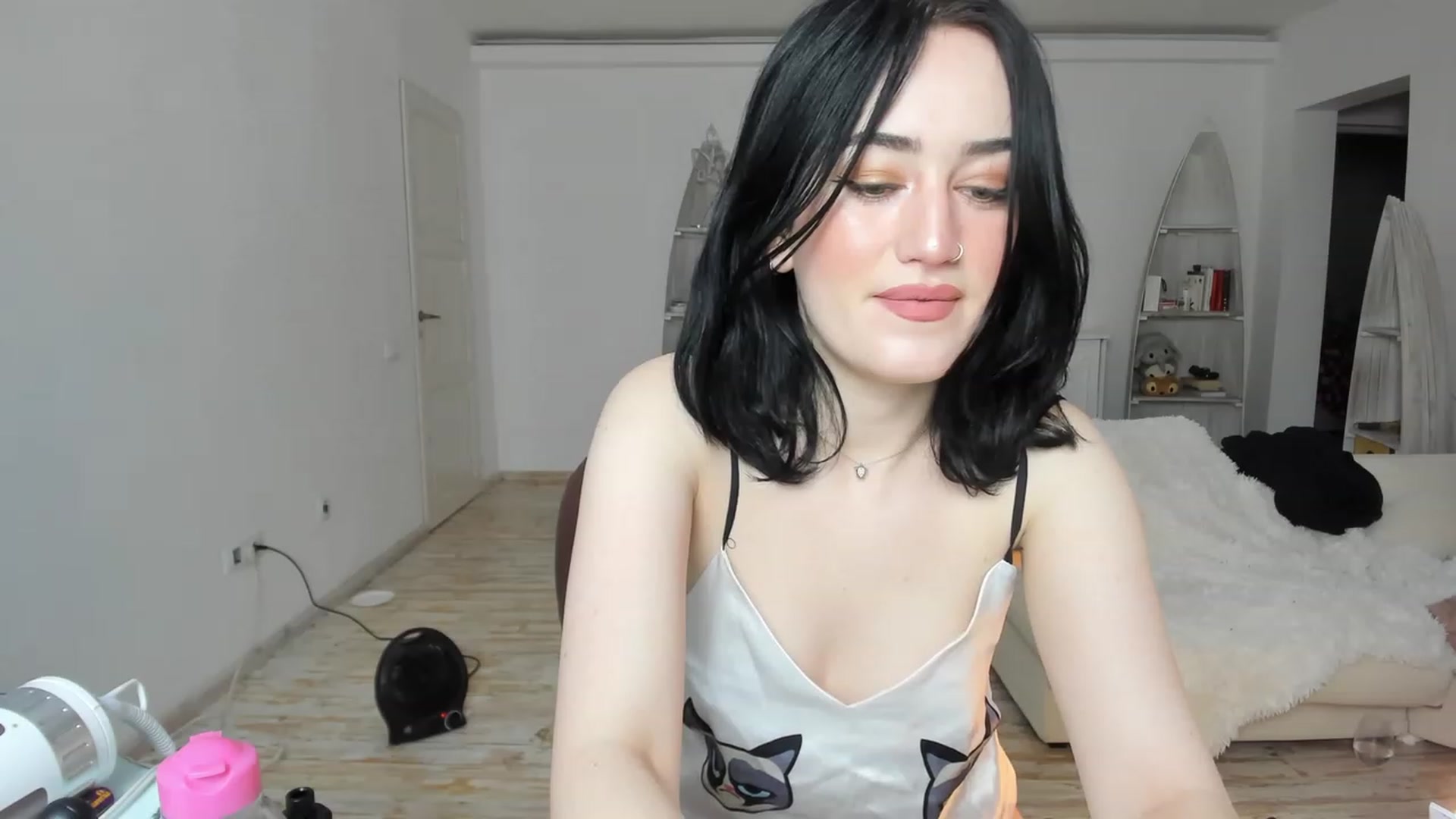 Gallery image thumbnail from Its_Cassidy's myfreecams stream on, 11/25/2022, 18:26 image 19 of 20