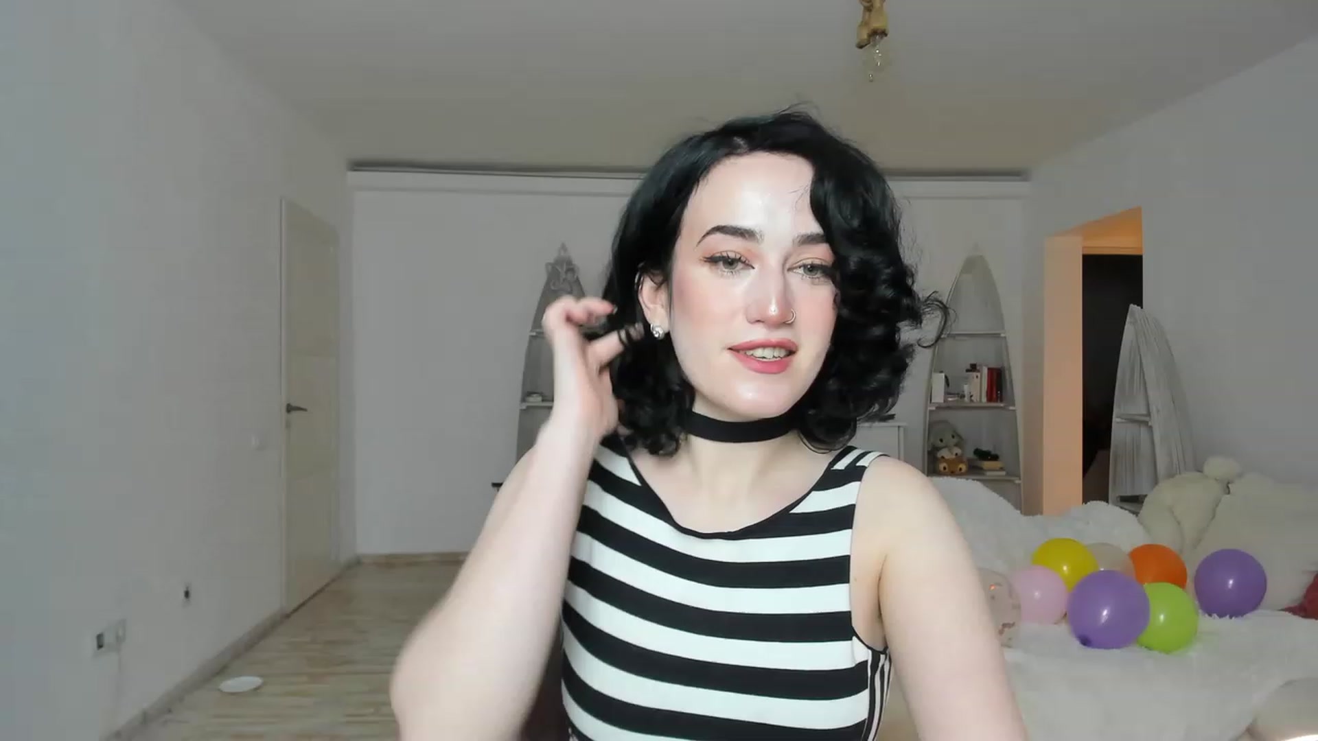 Gallery image thumbnail from Its_Cassidy's myfreecams stream on, 11/28/2022, 20:19 image 1 of 20