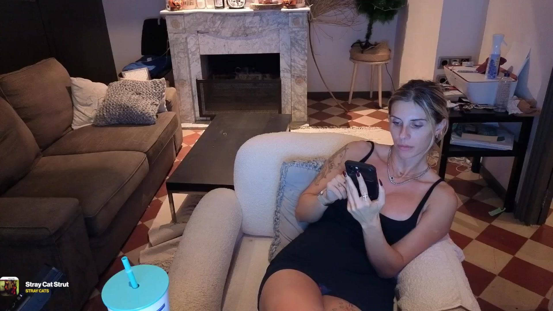 Gallery image thumbnail from Its_Goddess_B's myfreecams stream on, 12/23/2025, 20:39 image 7 of 20