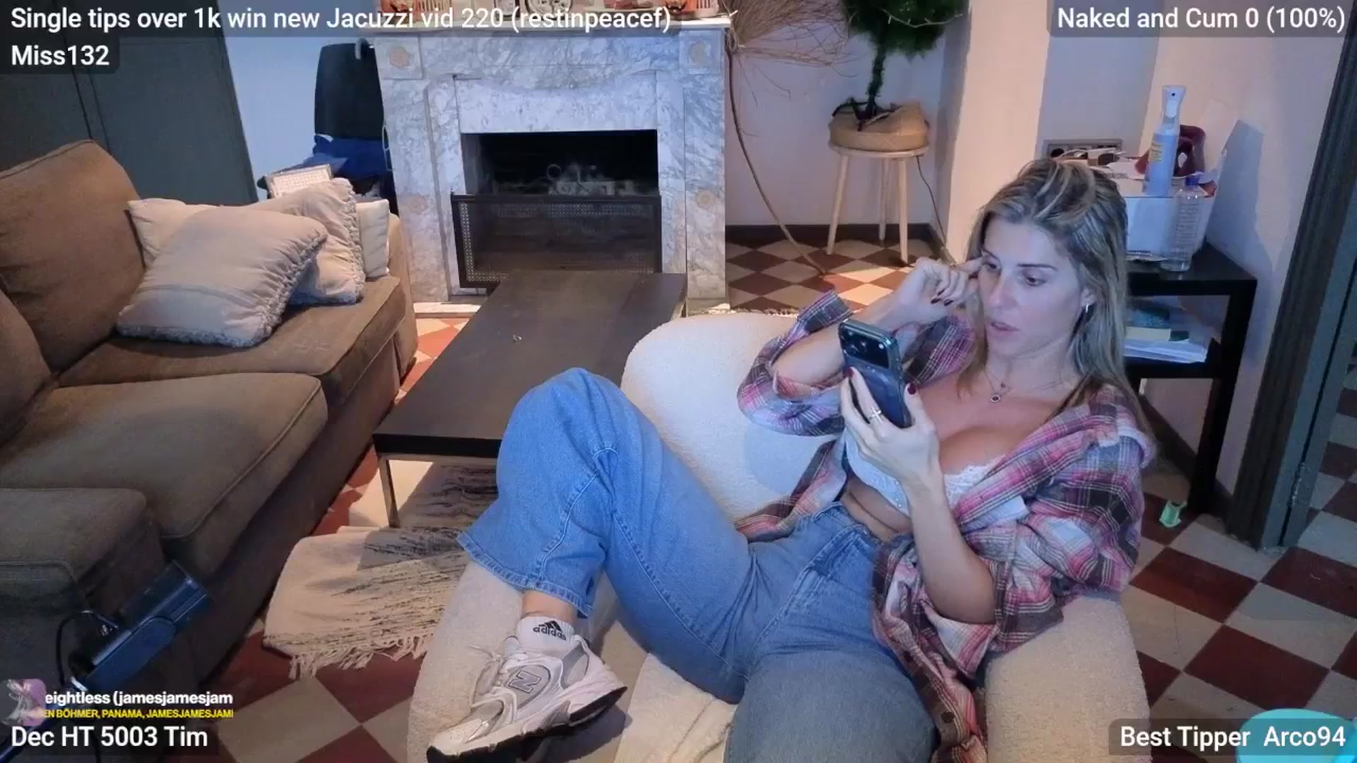 Gallery image thumbnail from Its_Goddess_B's myfreecams stream on, 01/04/2026, 13:22 image 13 of 20