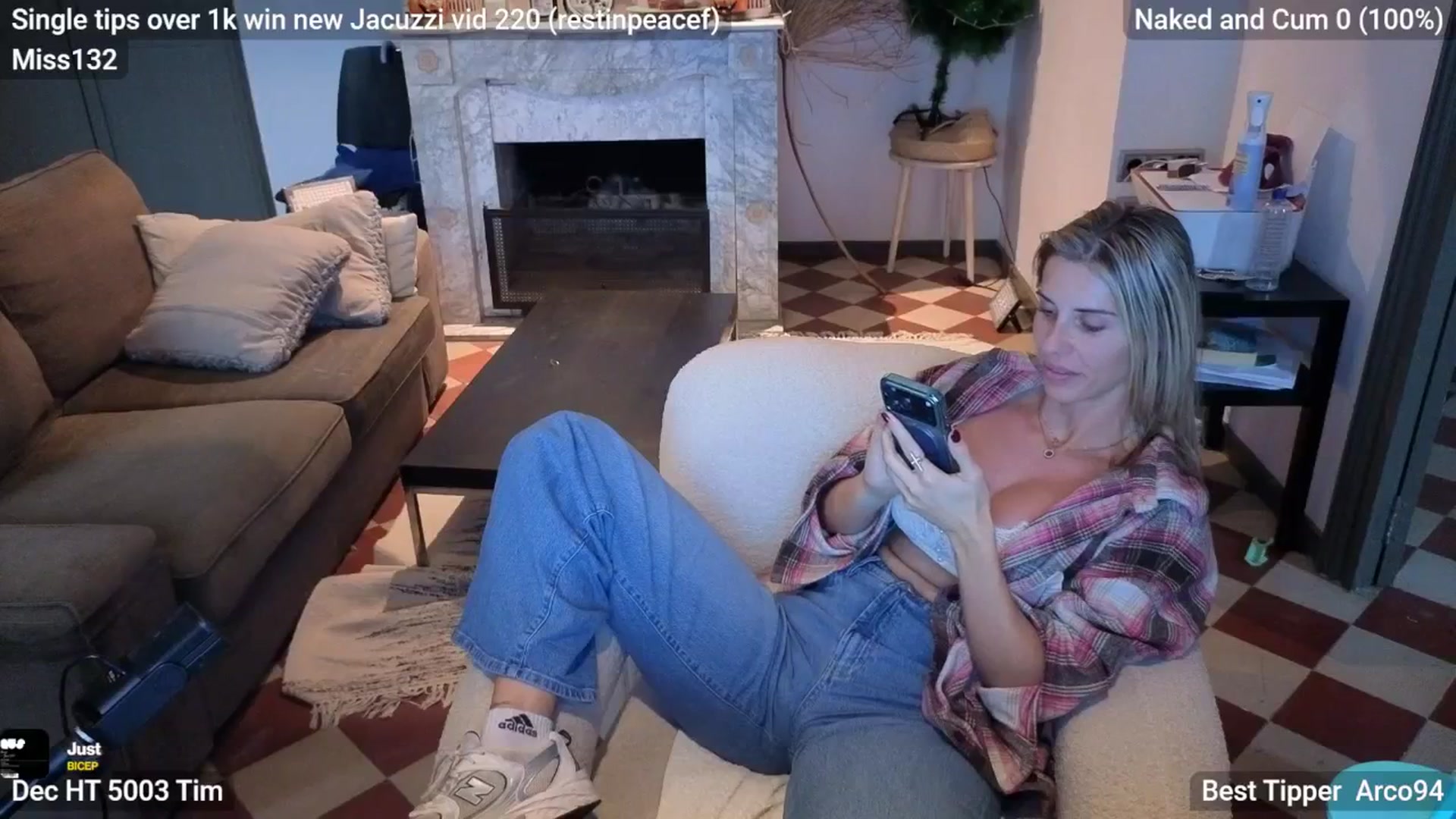Gallery image thumbnail from Its_Goddess_B's myfreecams stream on, 01/04/2026, 13:22 image 12 of 20